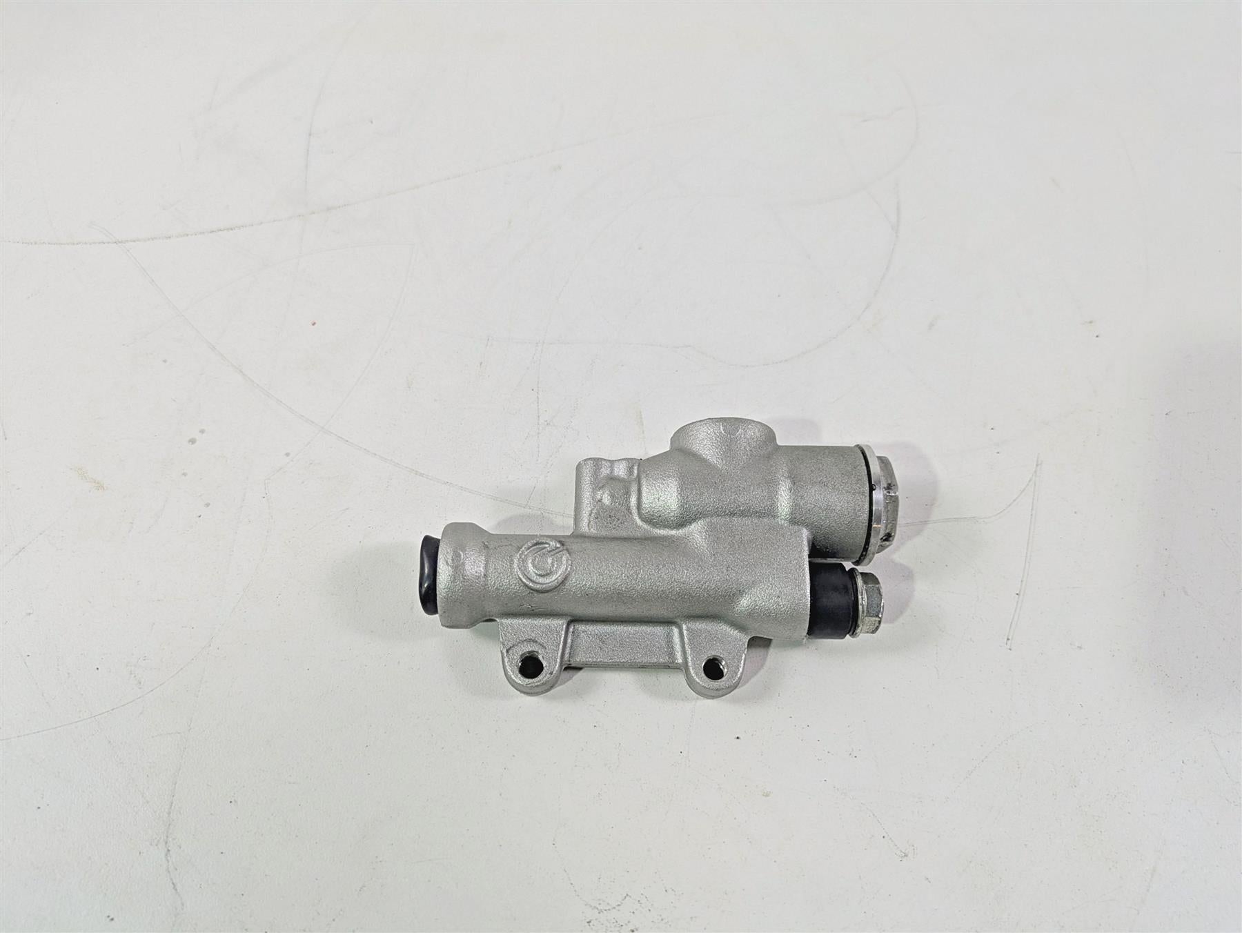 2017 Aprilia RSV 1100 Tuono V4 Factory Brembo Rear Brake Master Cylinder B044586 {{ shop.shopifyCountryName }} - Mototech271