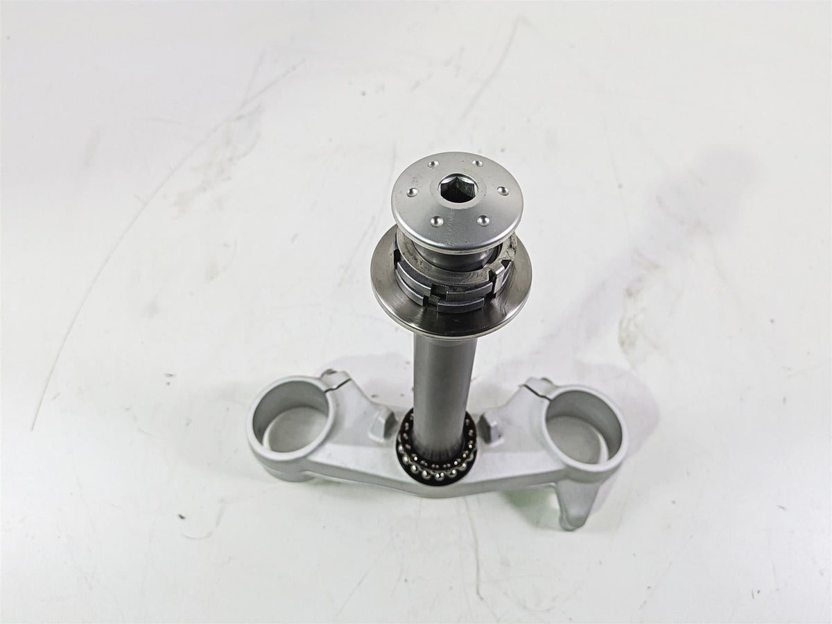 2016 BMW R1200RS K54 Lower Triple Tree Steering Clamp 8549422 31428549594 {{ shop.shopifyCountryName }} - Mototech271