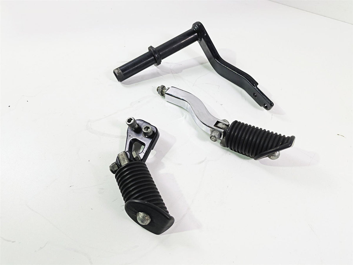 1999 Harley Dyna FXDL Low Rider Passenger Footpeg Set + Mount 49165-90 52740-94A {{ shop.shopifyCountryName }} - Mototech271