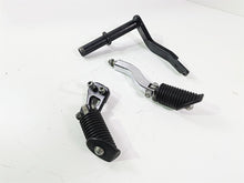 Load image into Gallery viewer, 1999 Harley Dyna FXDL Low Rider Passenger Footpeg Set + Mount 49165-90 52740-94A
