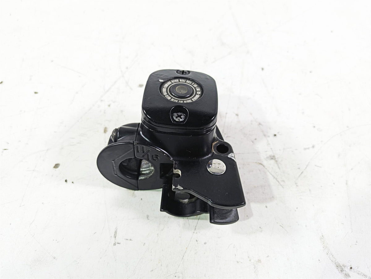 2003 Harley Touring FLHTCUI 100TH E-Glide Front Brake Master Cylinder 45013-96E {{ shop.shopifyCountryName }} - Mototech271