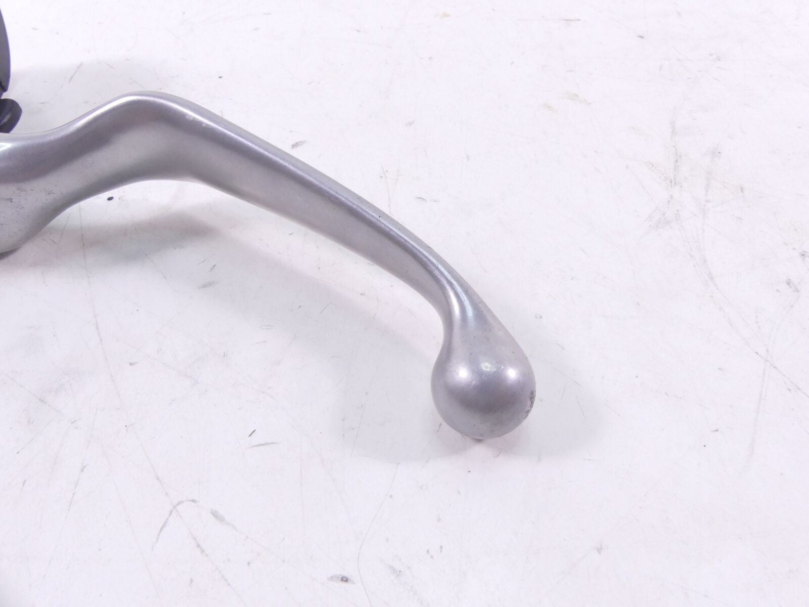 2000 Harley Touring FLHTCI Electra Glide Clutch Perch & Lever 38608-96 {{ shop.shopifyCountryName }} - Mototech271