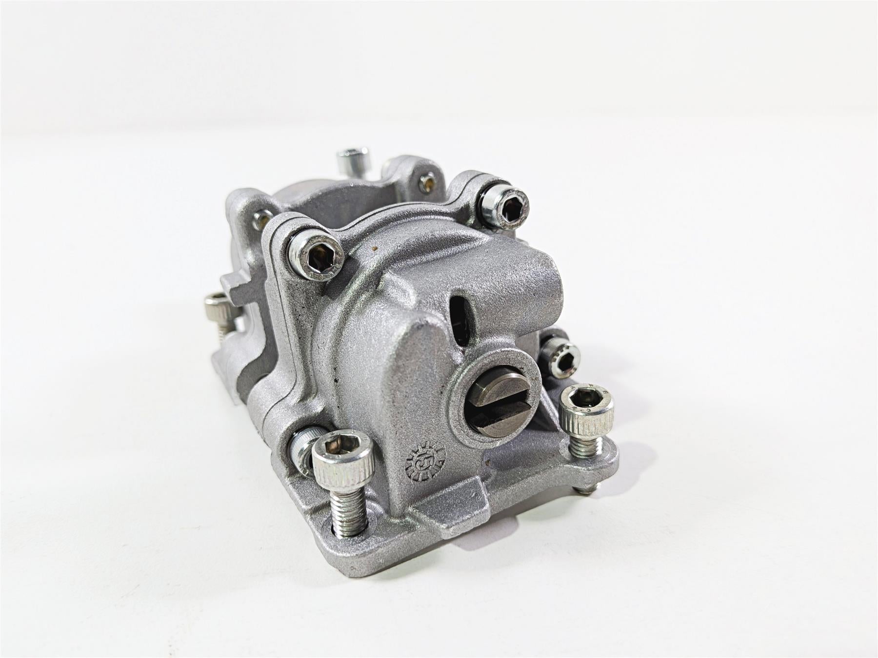 2016 Aprilia RSV 1100 Tuono V4 Factory Oil Pump 2A000539 {{ shop.shopifyCountryName }} - Mototech271