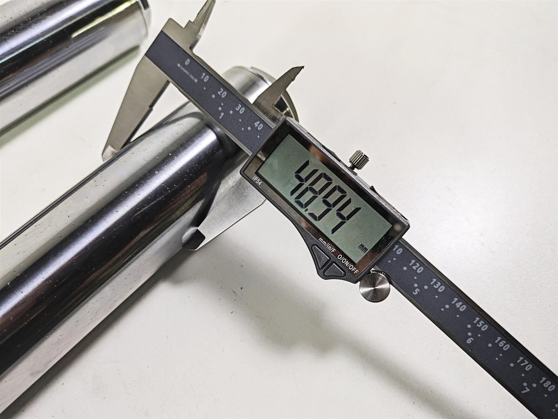 2017 Harley Dyna FXDB Street Bob Showa 49mm Front Fork Leg Set 45400034 45400033 {{ shop.shopifyCountryName }} - Mototech271
