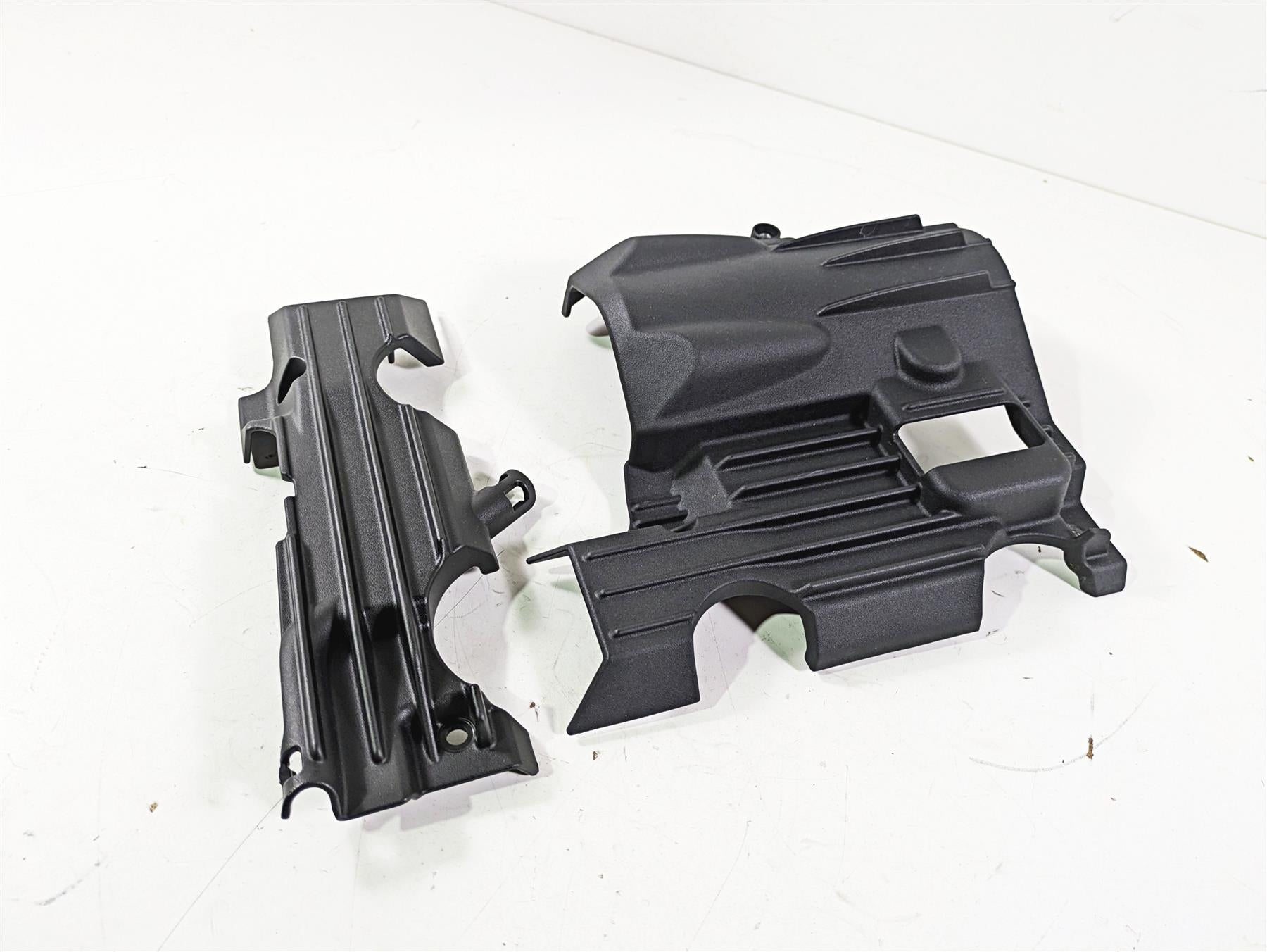 2014 Moto Guzzi California 1400 Touring Engine Side Cover Fairing Set B063143 {{ shop.shopifyCountryName }} - Mototech271