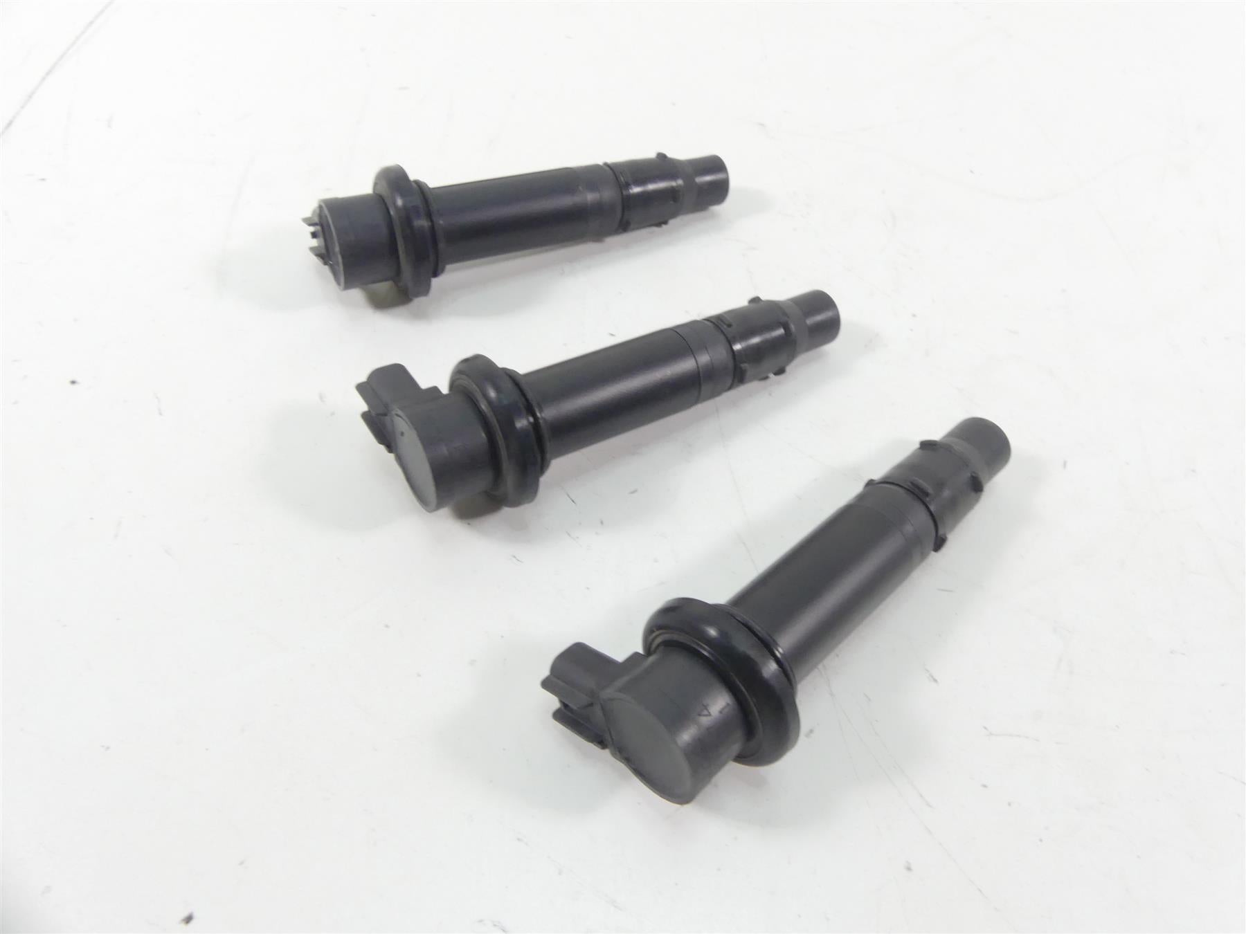 2015 Yamaha MT09 FZ09 Ignition Coil Set 1RC-82310-00-00 {{ shop.shopifyCountryName }} - Mototech271