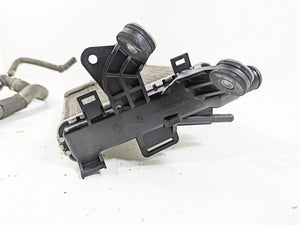 2015 BMW R1200 GS Adv K51 Left Coolant Radiator Thermostat Set 17118546408