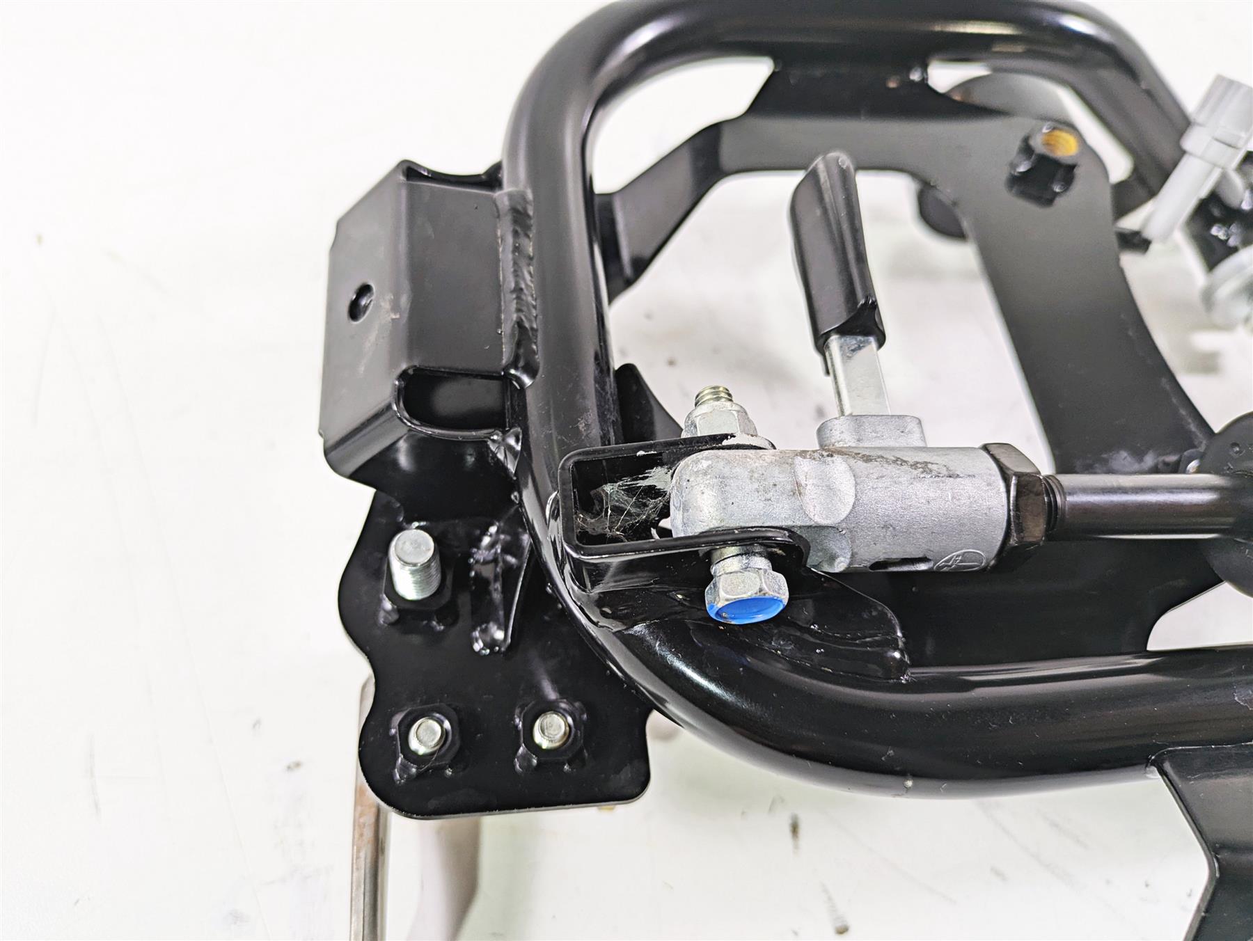 2022 Yamaha YXZ1000 R Steering Wheel Mount Holder & Damper 2HC-F3870-01-00 {{ shop.shopifyCountryName }} - Mototech271
