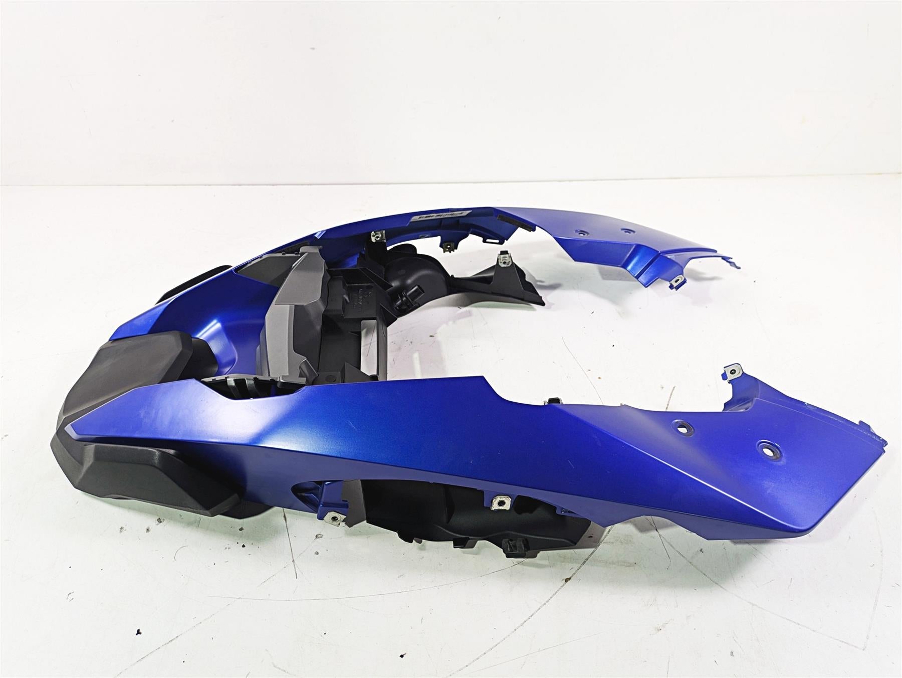 2015 BMW R1200GS Adv K51 Front Upper Fender Racingblue 46618532214 {{ shop.shopifyCountryName }} - Mototech271