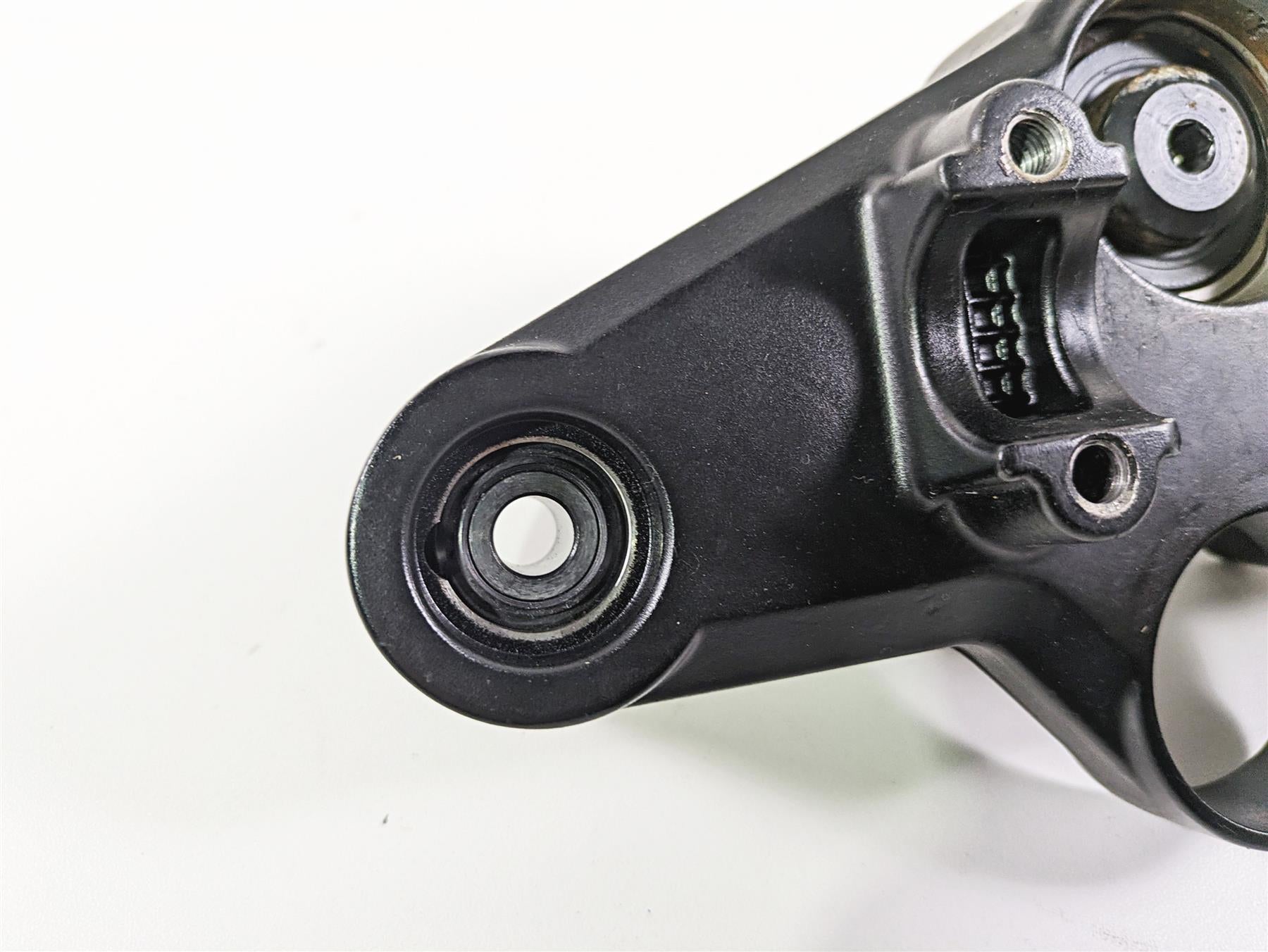 2006 BMW R1200GS K255 Adv Upper Triple Tree Steering Clamp 31427718170 {{ shop.shopifyCountryName }} - Mototech271