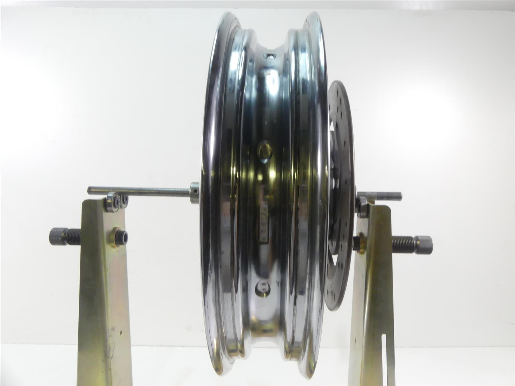 2007 Harley Touring FLHTCU SE CVO Electra Glide Rear Chrome Wheel 16x3 43484-08 {{ shop.shopifyCountryName }} - Mototech271