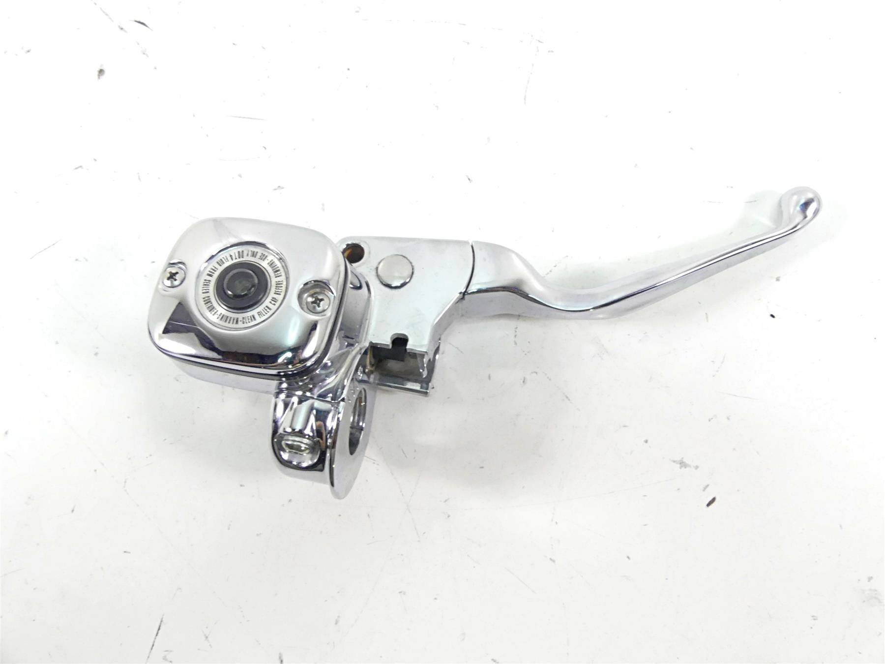 2006 Harley Touring FLHTCU SE E-Glide Front Brake Master Cylinder 11/16 46431-05 {{ shop.shopifyCountryName }} - Mototech271
