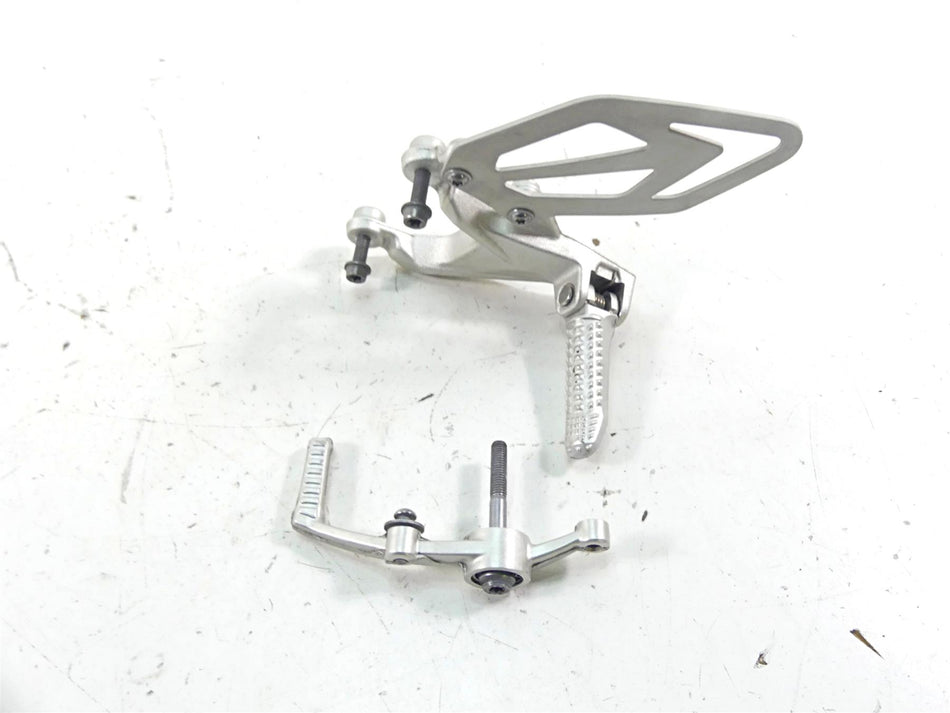 2018 BMW S1000RR K46 Left Foot Peg Set & Shifter Shift Lever 46717728307 {{ shop.shopifyCountryName }} - Mototech271