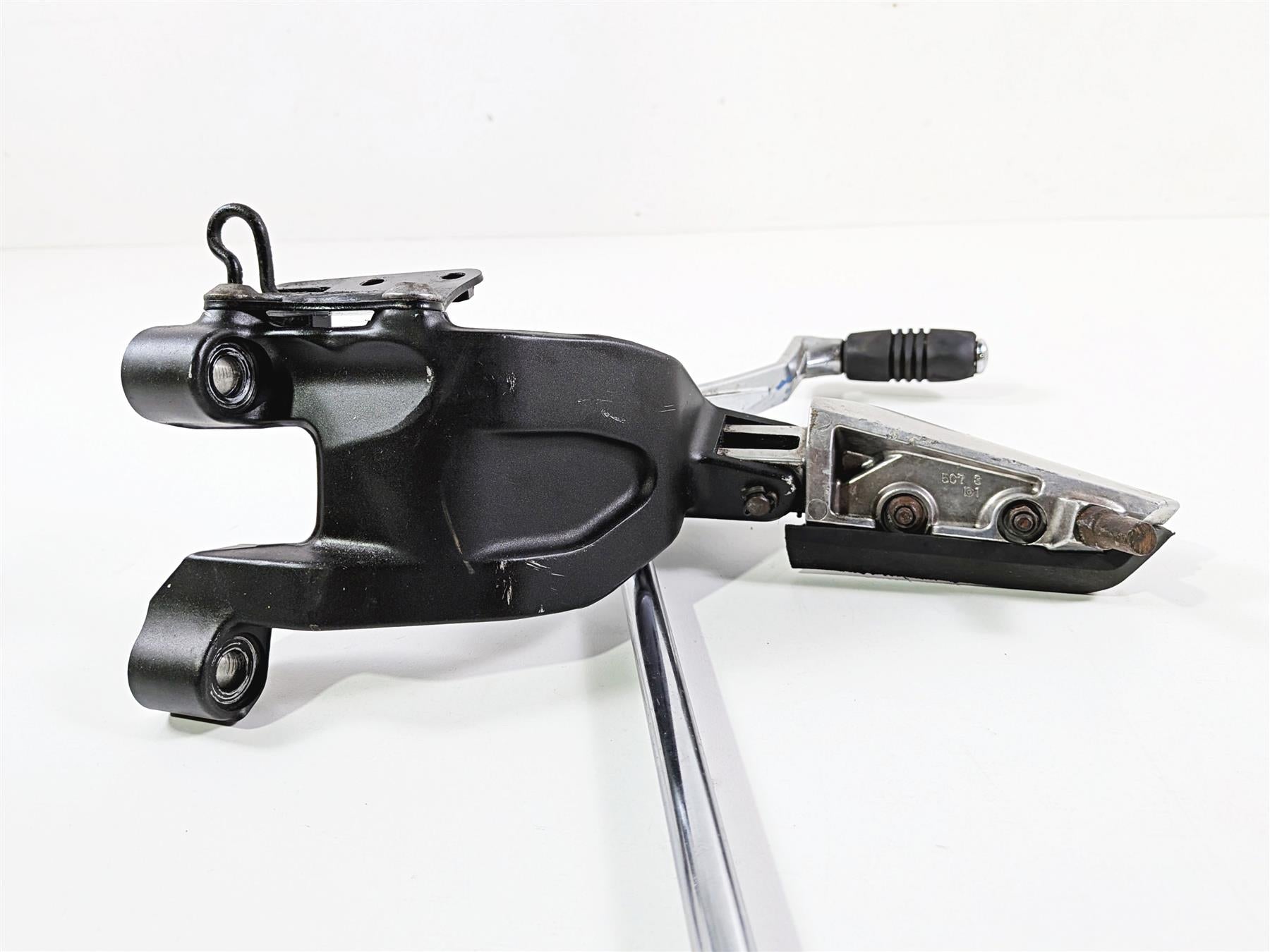 2012 Yamaha XV1900 Raider S Left Foot Peg & Shifter 5C7-27410-00-00 5C7-27410-02 {{ shop.shopifyCountryName }} - Mototech271
