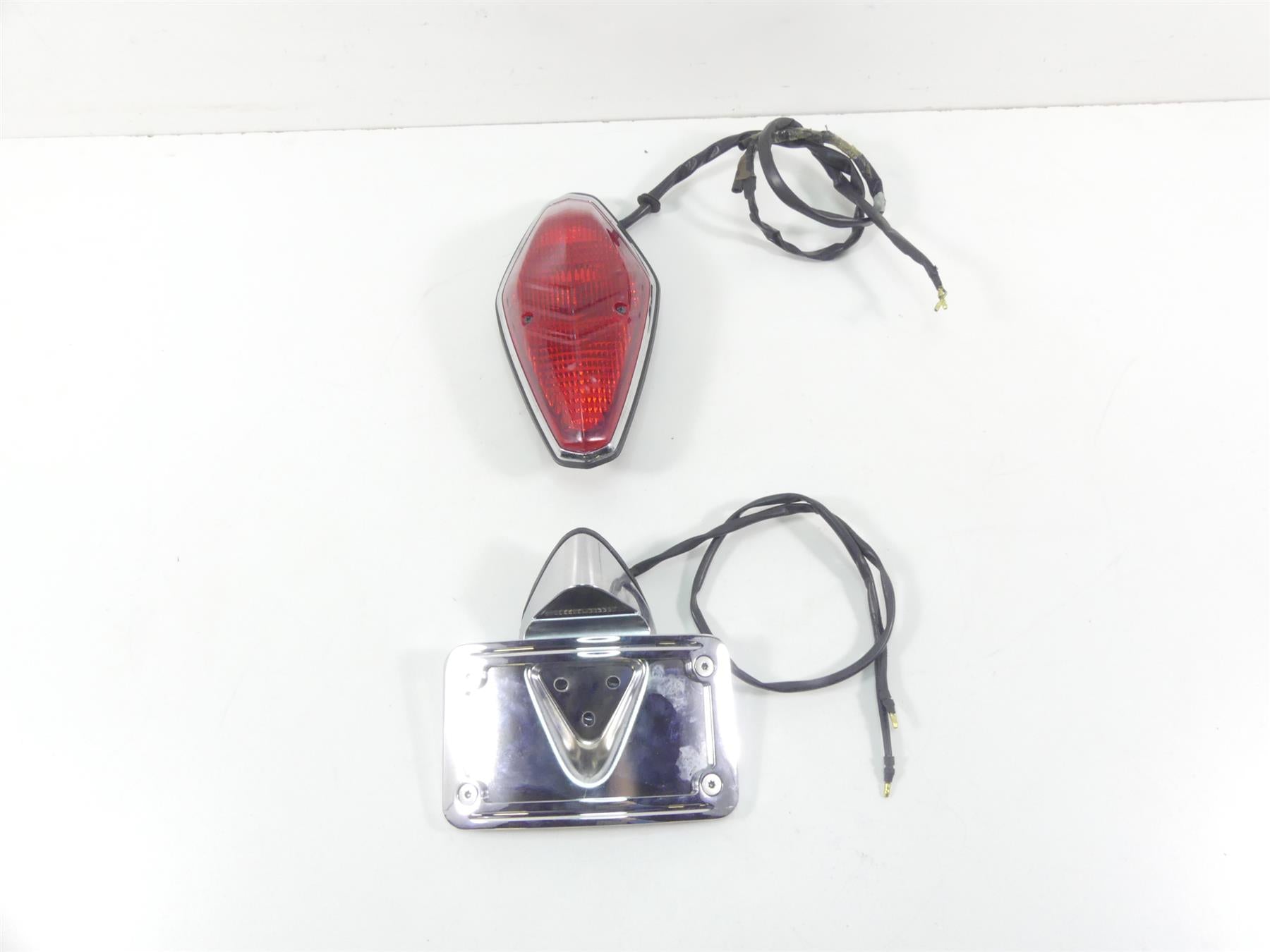2007 Honda VTX1800 T1 Taillight Tail Rear Light Plate Holder Set 33701-MCV-672