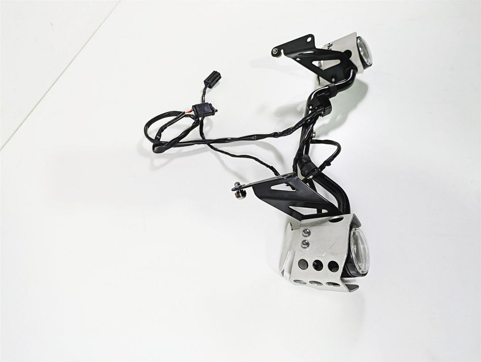 2015 Triumph Tiger Explorer XC Fog Lights & Mounting Rail Set T2701552 T2701553 {{ shop.shopifyCountryName }} - Mototech271