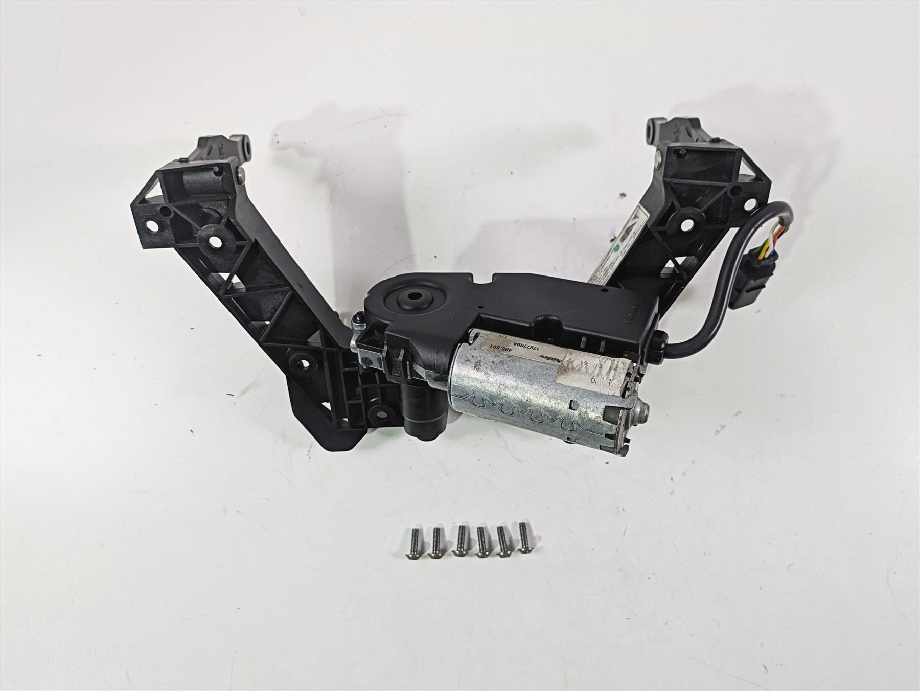 2014 BMW K1600 GTL K48 Windshield Adjuster & Motor 46637724081 46638557439 {{ shop.shopifyCountryName }} - Mototech271