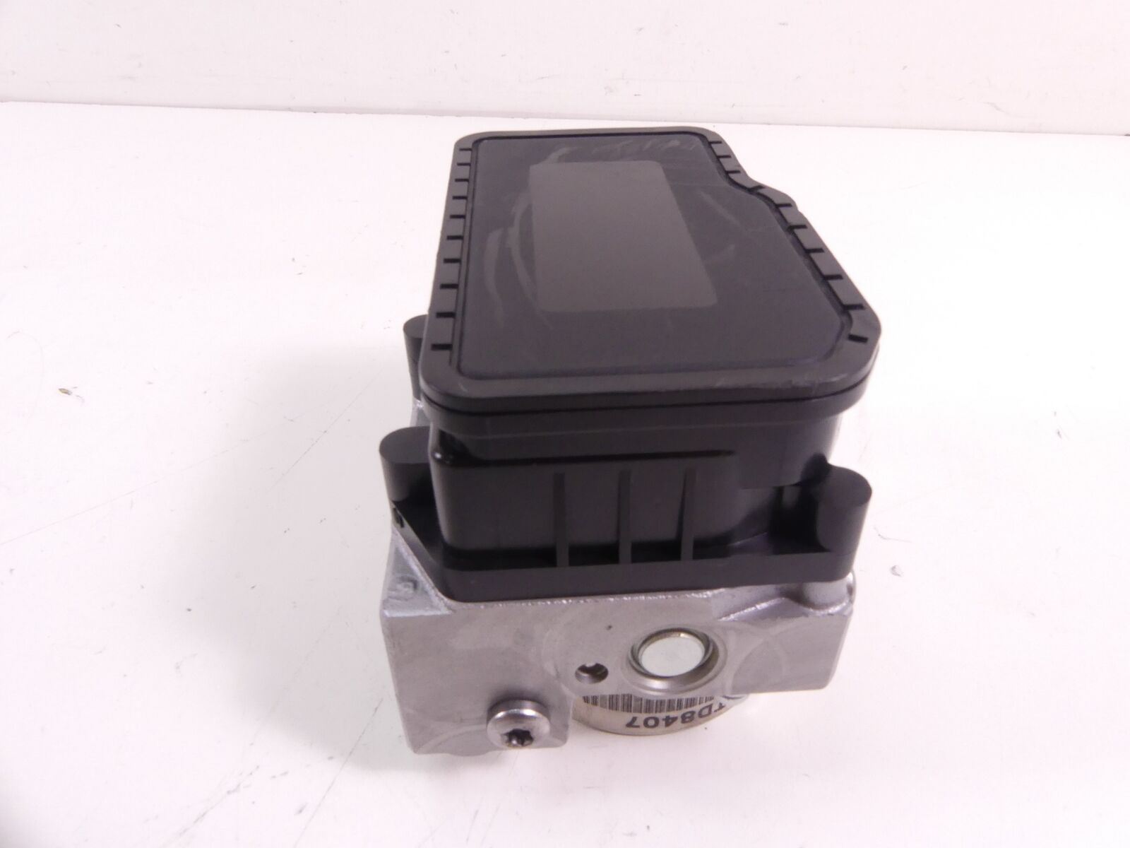 2014 Triumph Tiger 800 ABS Nissin Abs Brake Pump Pressure Module T2022016 {{ shop.shopifyCountryName }} - Mototech271