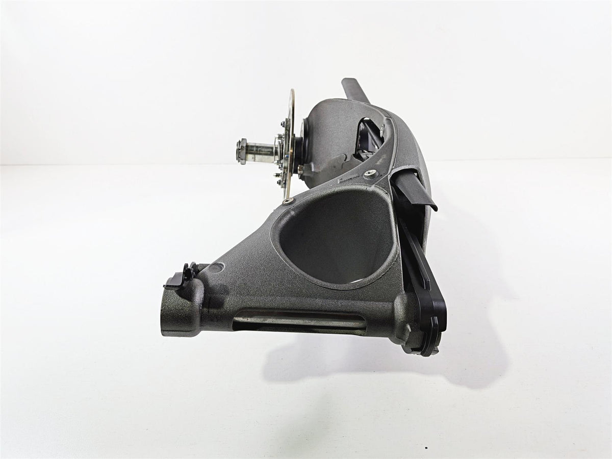 2019 Triumph Speed Triple RS 1050 Rear Swingarm & Axle Set T2059502 T2010257 {{ shop.shopifyCountryName }} - Mototech271