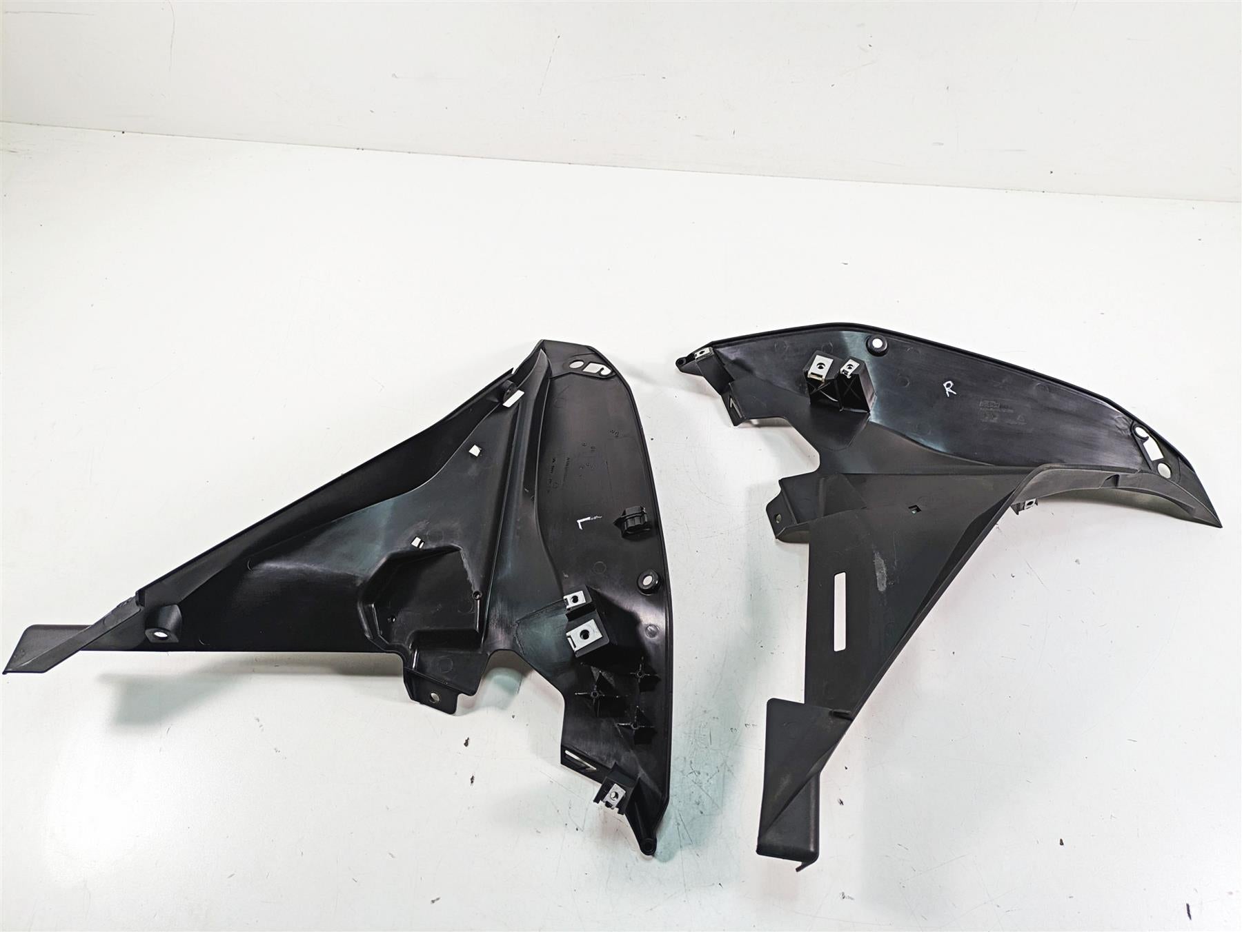 2020 KTM 1290 Super Adventure R Inner Side Cover Fairing Cowl Set 60708126000 {{ shop.shopifyCountryName }} - Mototech271