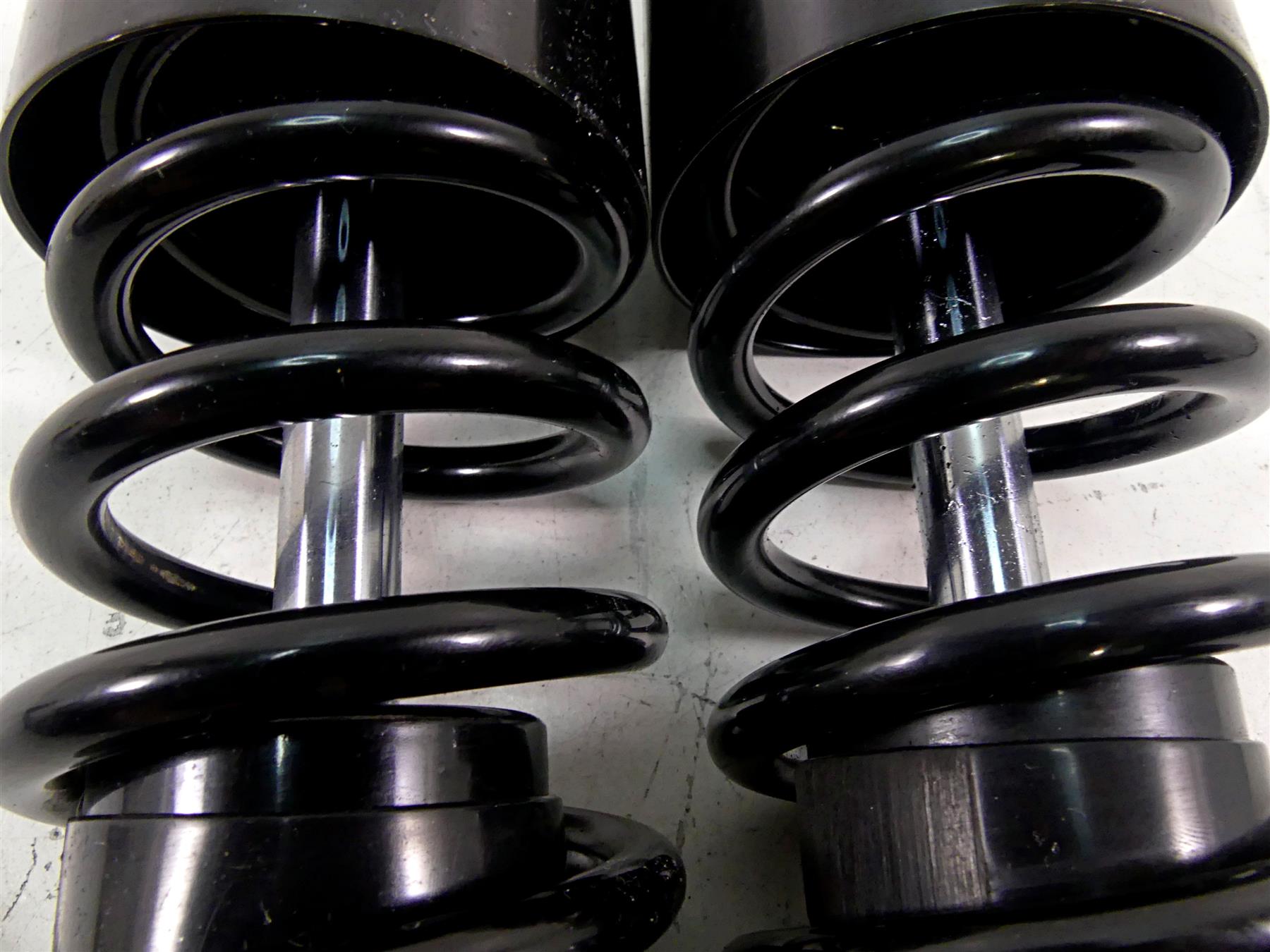2002 Harley Touring FLHTC Rear 13" Progressive Suspension Shock Set 412-4020 {{ shop.shopifyCountryName }} - Mototech271