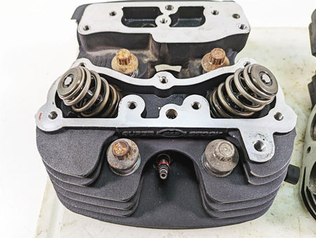 S&S Cycle Super Stock Twin Cam Cylinder Head Set 90-1050R-S F00404 {{ shop.shopifyCountryName }} - Mototech271