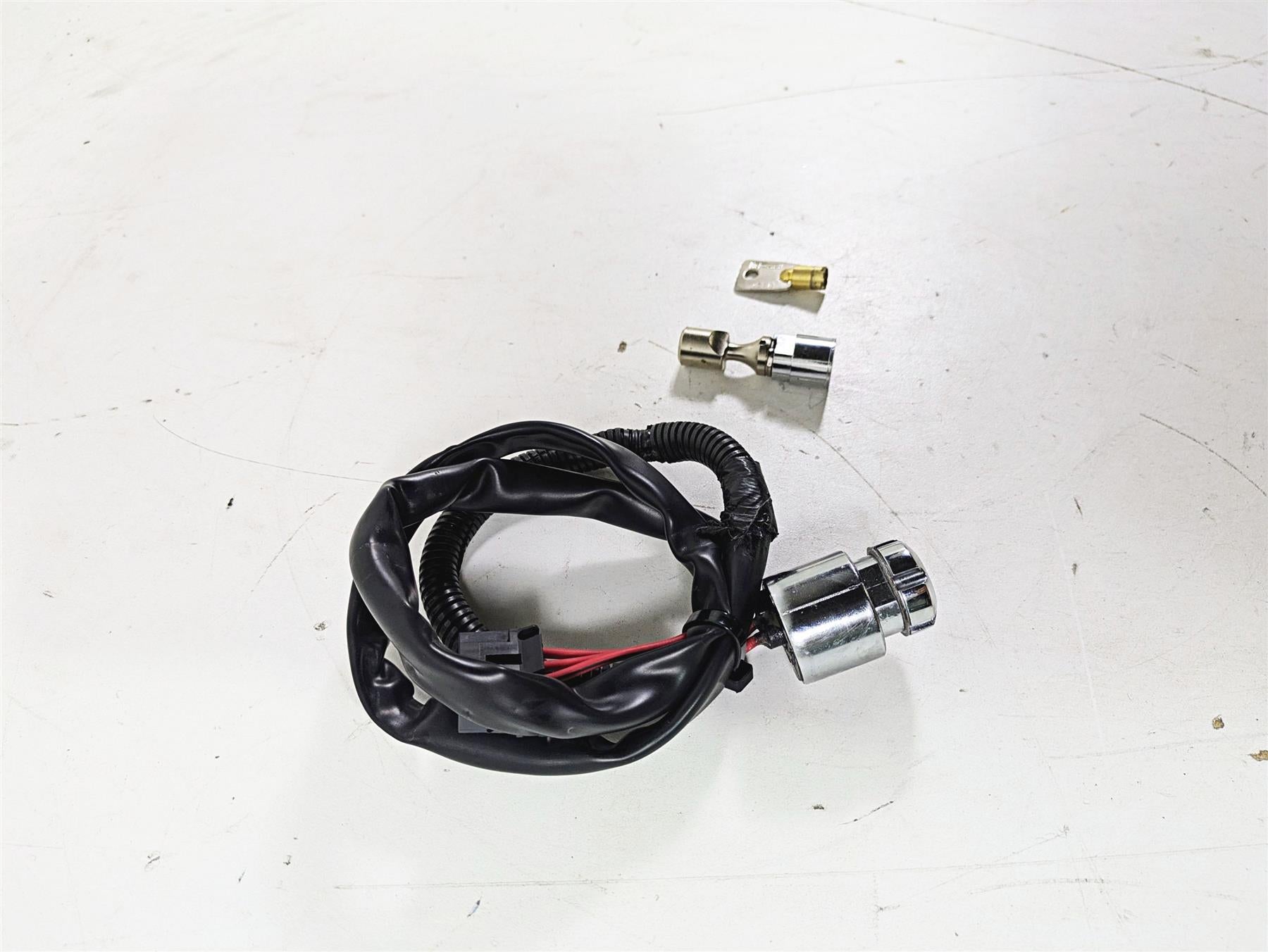 2009 Harley FXCWC Softail Rocker Ignition Switch Key Lock Set 71792-08 {{ shop.shopifyCountryName }} - Mototech271