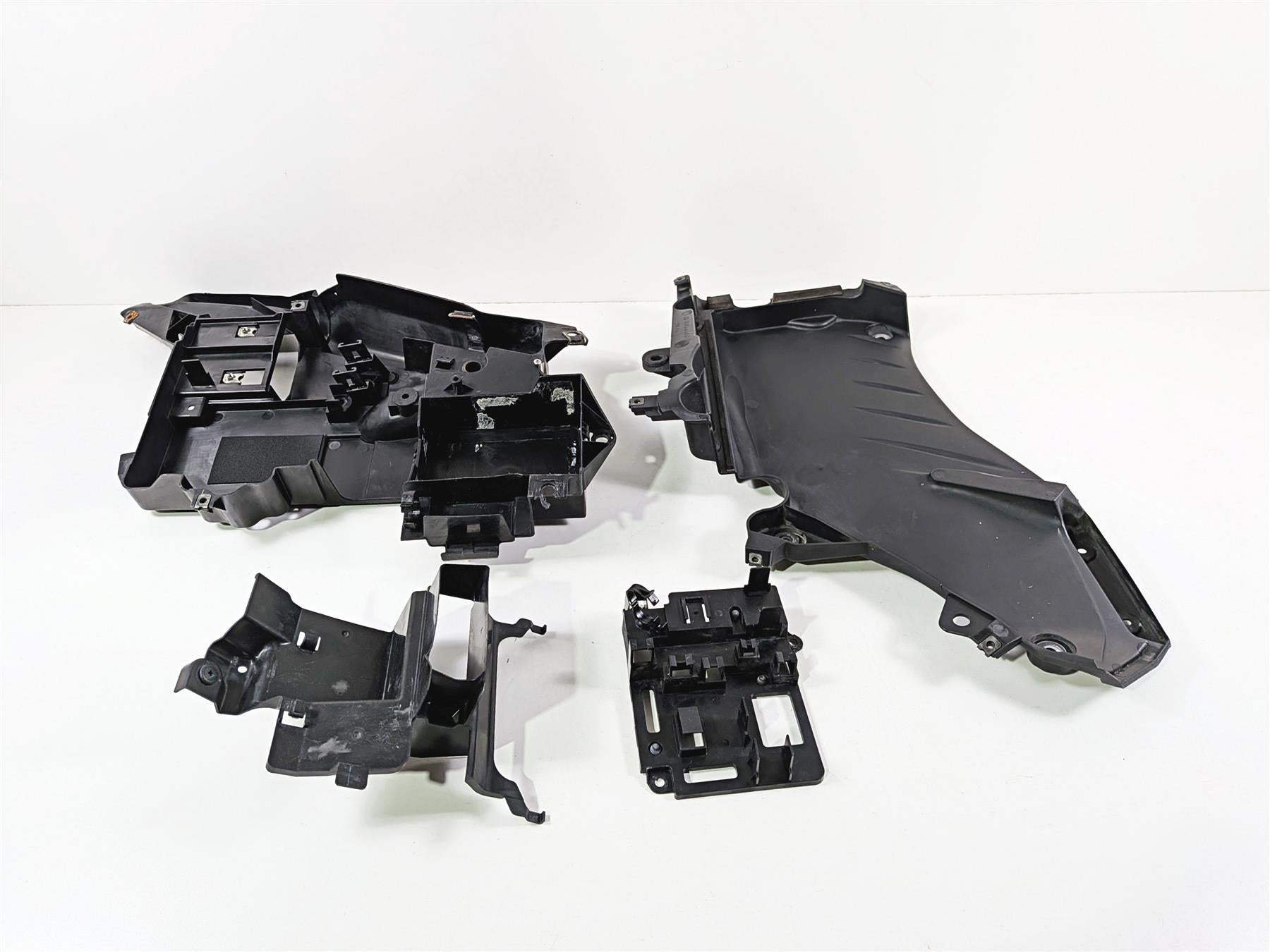 2012 Yamaha XT1200 Super Tenere Electrical Carrier Infill Cover 23P-2137U-00 {{ shop.shopifyCountryName }} - Mototech271