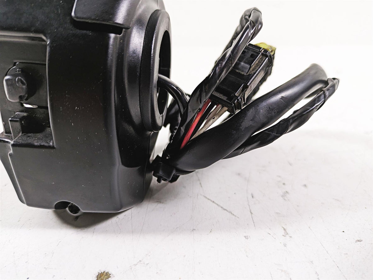 2015 Harley Touring FLHXS Street Glide Left Hand Cruise Control Switch 71500128B {{ shop.shopifyCountryName }} - Mototech271