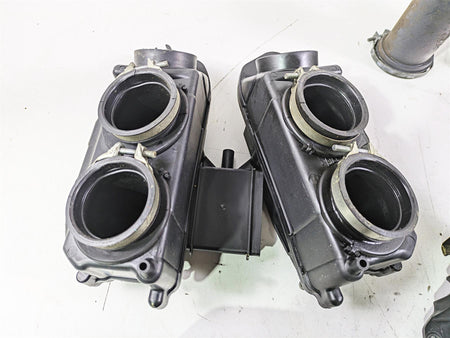 2004 Yamaha XVZ1300 Royal Star Air Box Cleaner Breather Set 4XY-1442A-00-00 {{ shop.shopifyCountryName }} - Mototech271