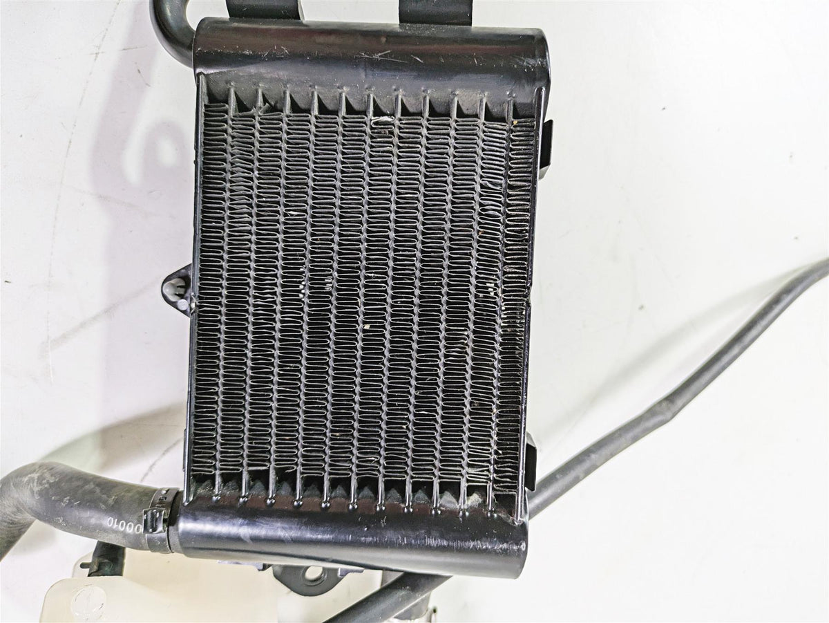2017 Harley Touring FLHTKSE CVO E-Glide Right Radiator Fan Hoses Set 26800005 {{ shop.shopifyCountryName }} - Mototech271