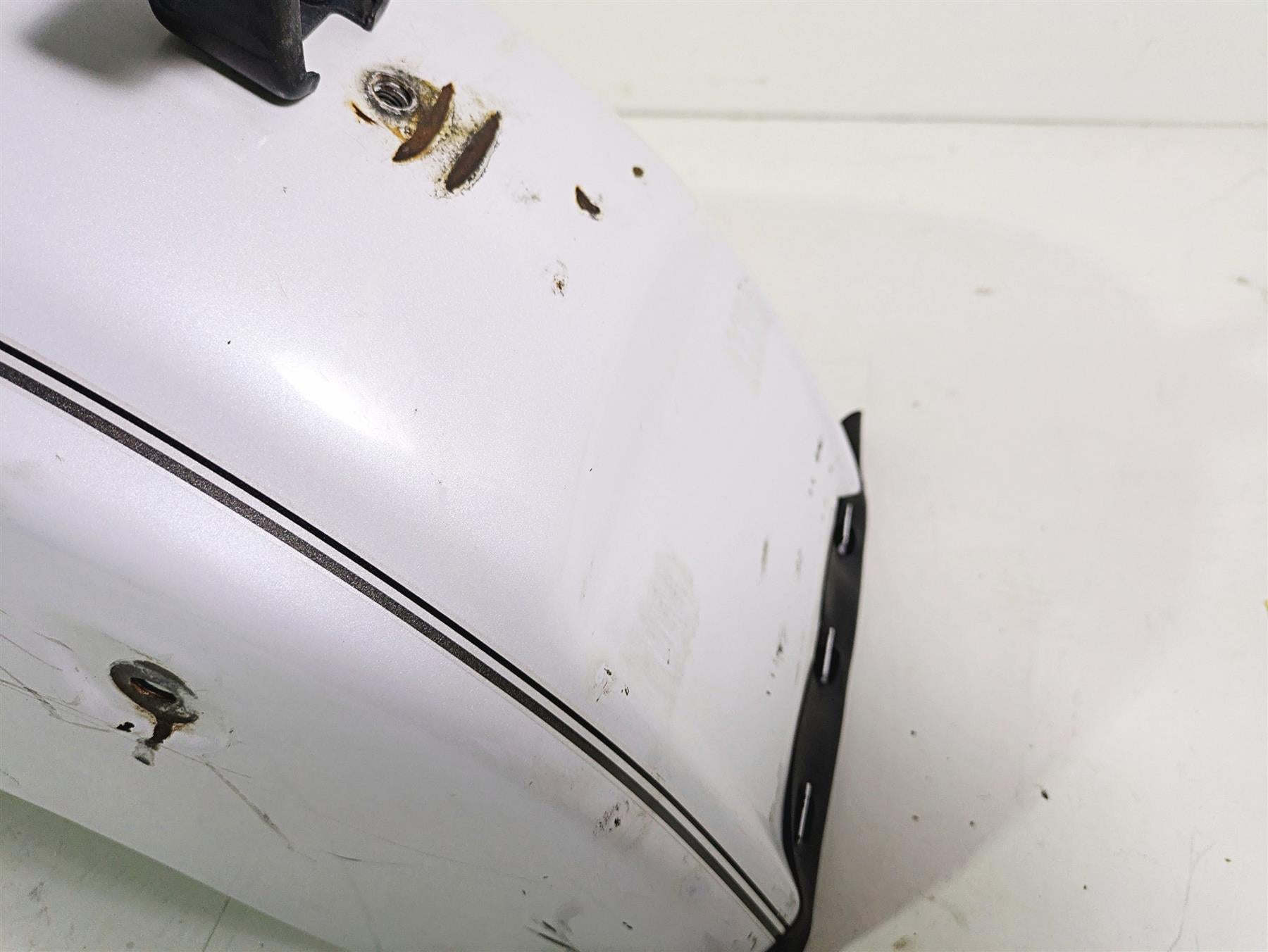 2005 Yamaha XVS650 V-Star Rear Fender With Taillight 5BN-W216R {{ shop.shopifyCountryName }} - Mototech271