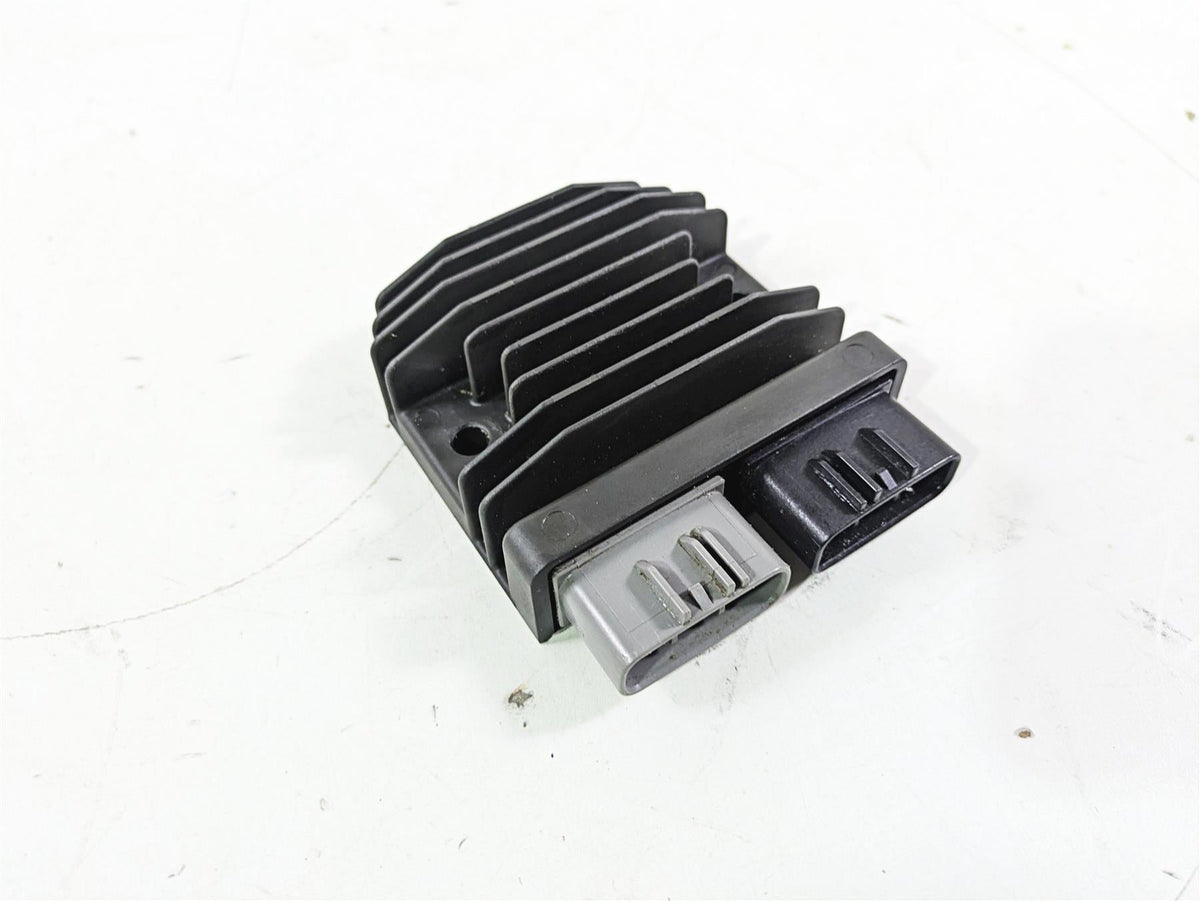 2015 BMW R1200GS Adv K51 Rectifier Voltage Regulator FH927AB 12318523367 {{ shop.shopifyCountryName }} - Mototech271