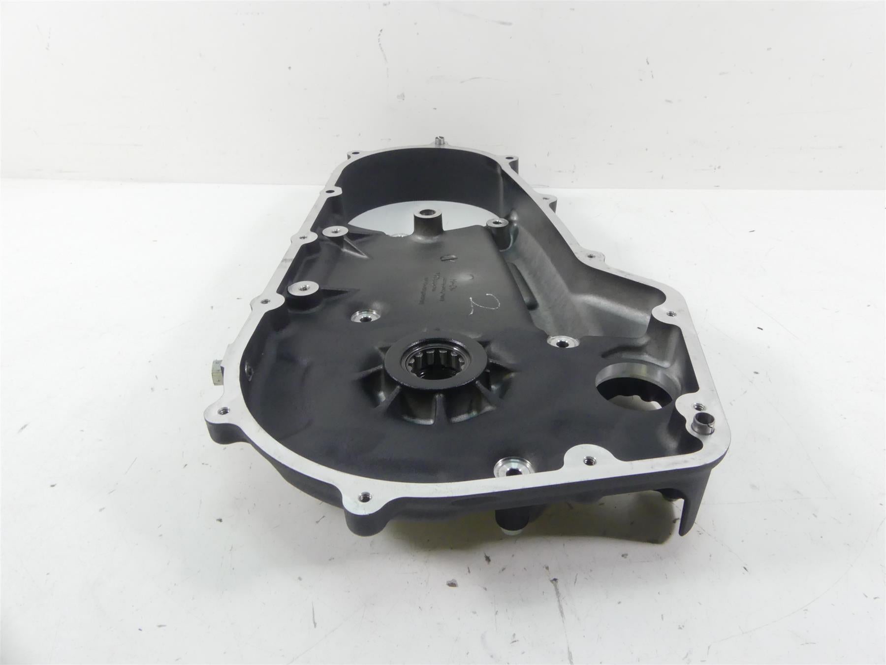 2014 Harley FXDL Dyna Low Rider Inner Primary Drive Cover Mid Ctrl 60681-06 {{ shop.shopifyCountryName }} - Mototech271