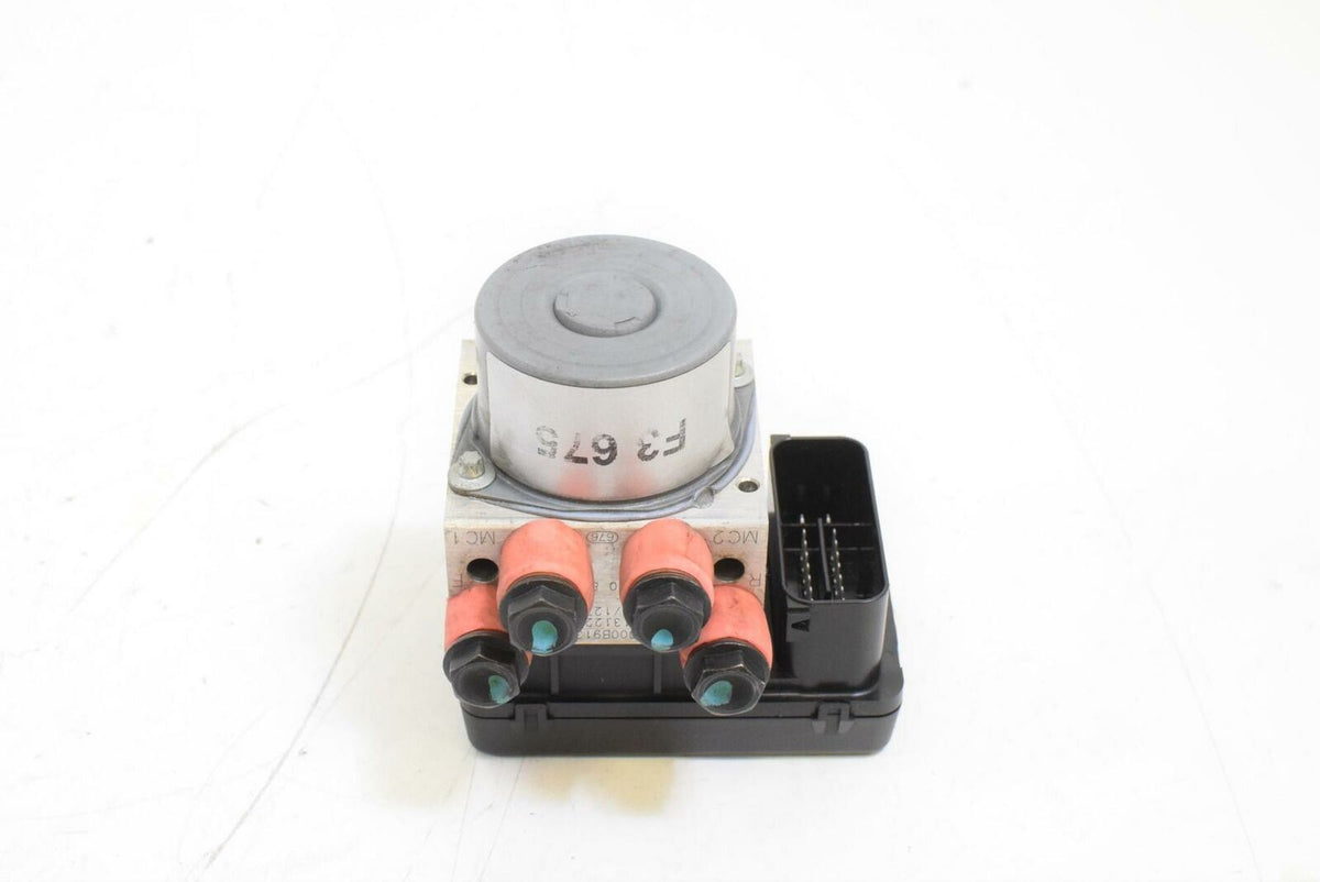 2014 MV Agusta F3 675 ERA Abs Brake Pump Module 8000B9136 {{ shop.shopifyCountryName }} - Mototech271