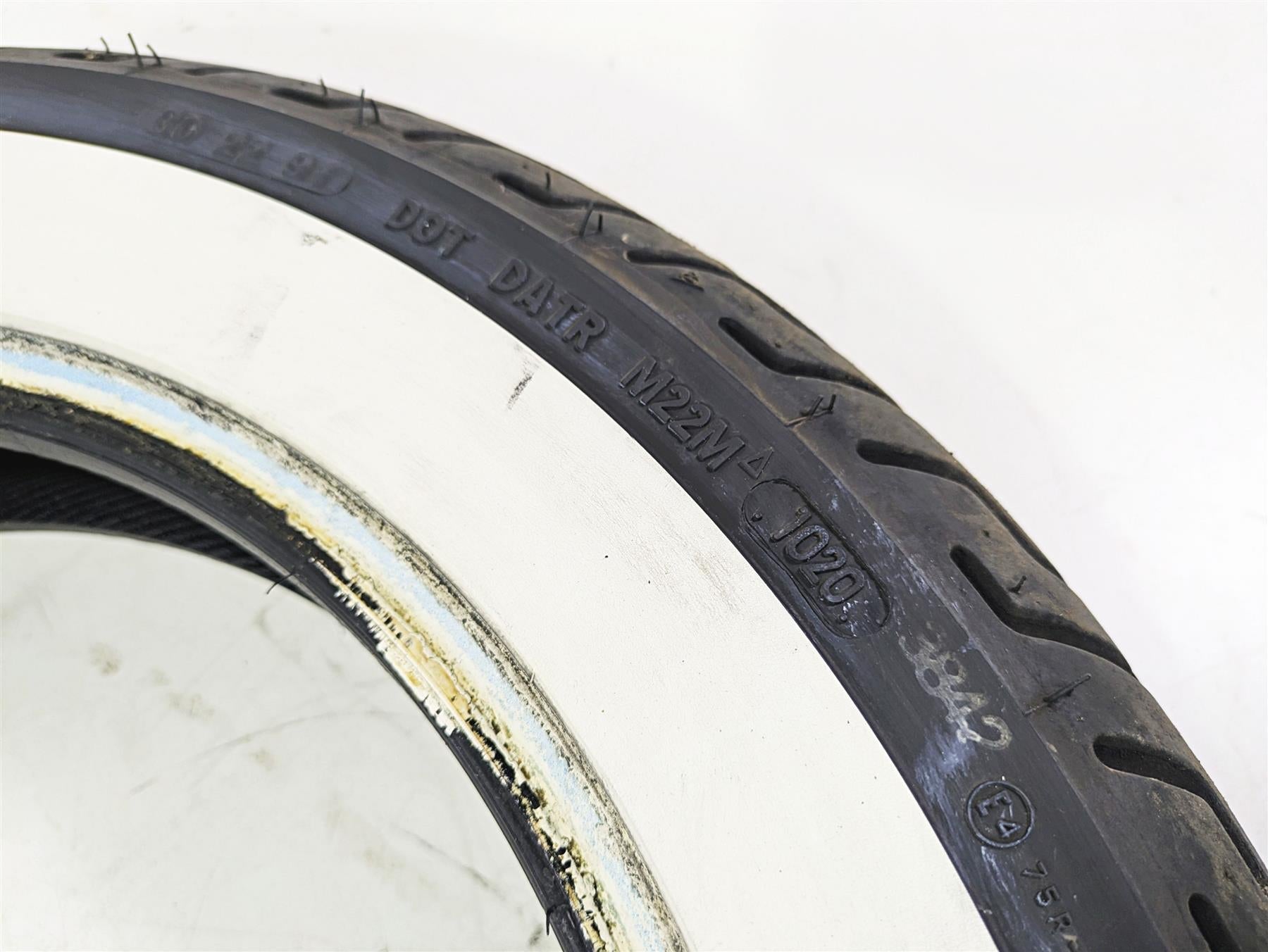 Used Motorcycle Front Tire Harley Dunlop D402F MT90B16 72H 43022-91A {{ shop.shopifyCountryName }} - Mototech271