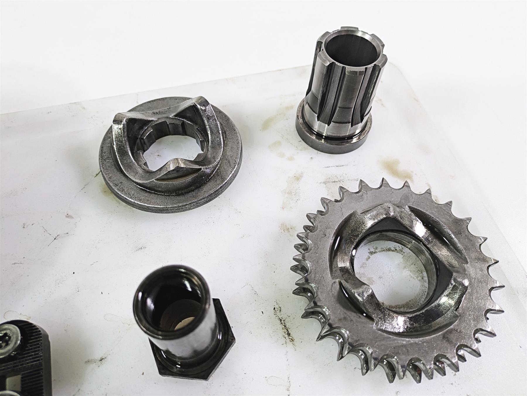2005 Harley Touring FLHRI Road King Primary Drive Clutch Kit READ 37802-04 {{ shop.shopifyCountryName }} - Mototech271