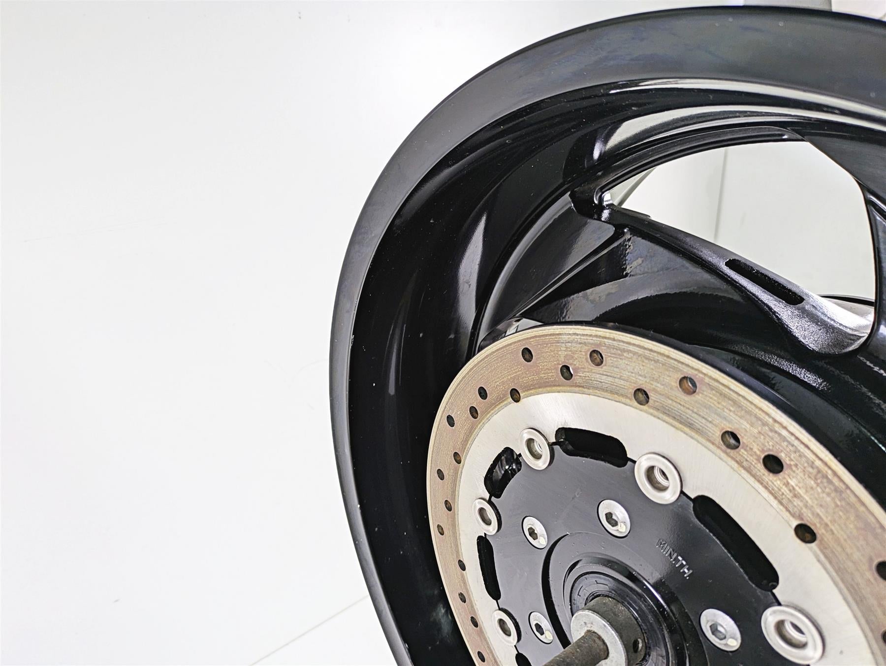 2016 Suzuki M109R VZR1800 Boulevard Straight 18 x8.5 Rear Wheel 64100-48820-019 {{ shop.shopifyCountryName }} - Mototech271