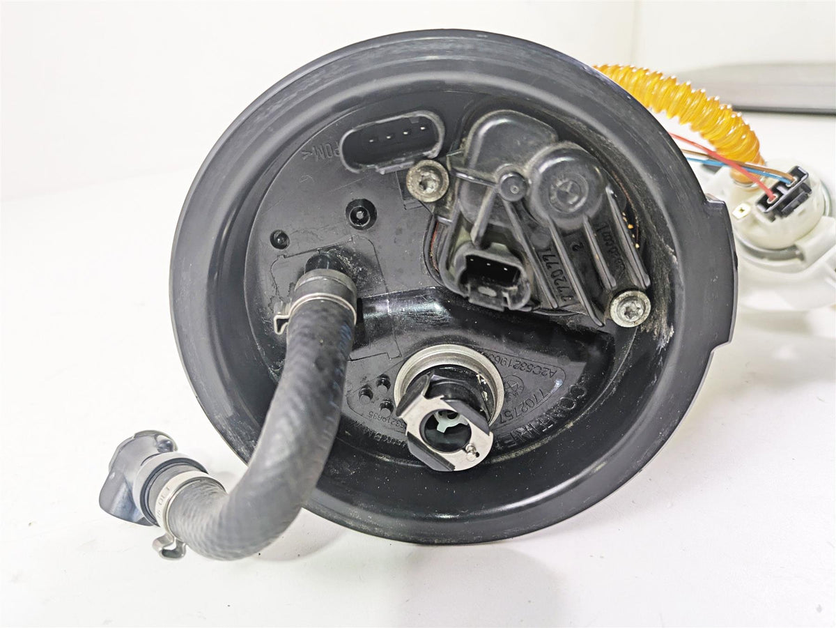 2010 BMW R1200GS K25 Fuel Gas Petrol Pump -Tested 16147705376 {{ shop.shopifyCountryName }} - Mototech271