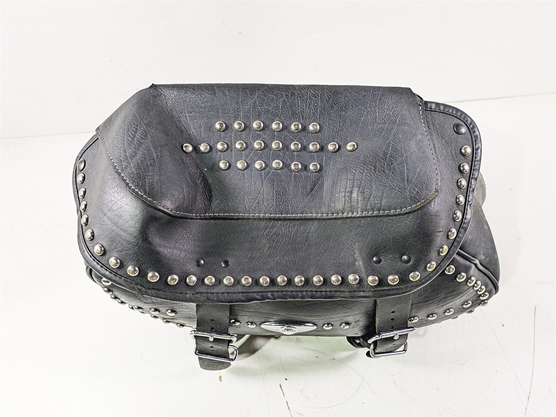 2008 Harley FLSTC 105TH Softail Heritage Left Saddlebag Saddle Bag 90476-06A {{ shop.shopifyCountryName }} - Mototech271
