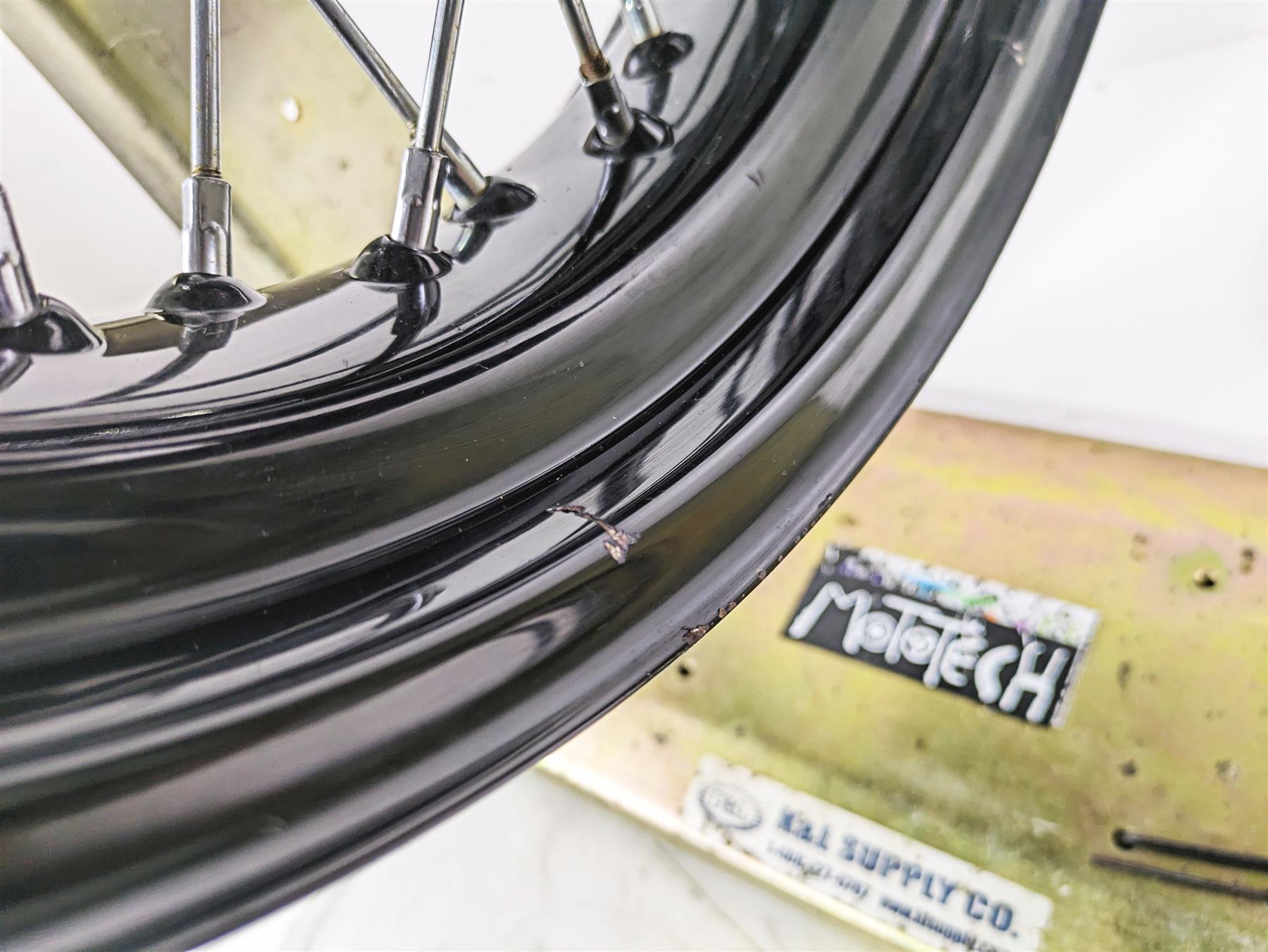 2013 Harley FXDWG Dyna Wide Glide 17x4.5 Rear Wheel Spoke Rim - Read 41430-09A {{ shop.shopifyCountryName }} - Mototech271