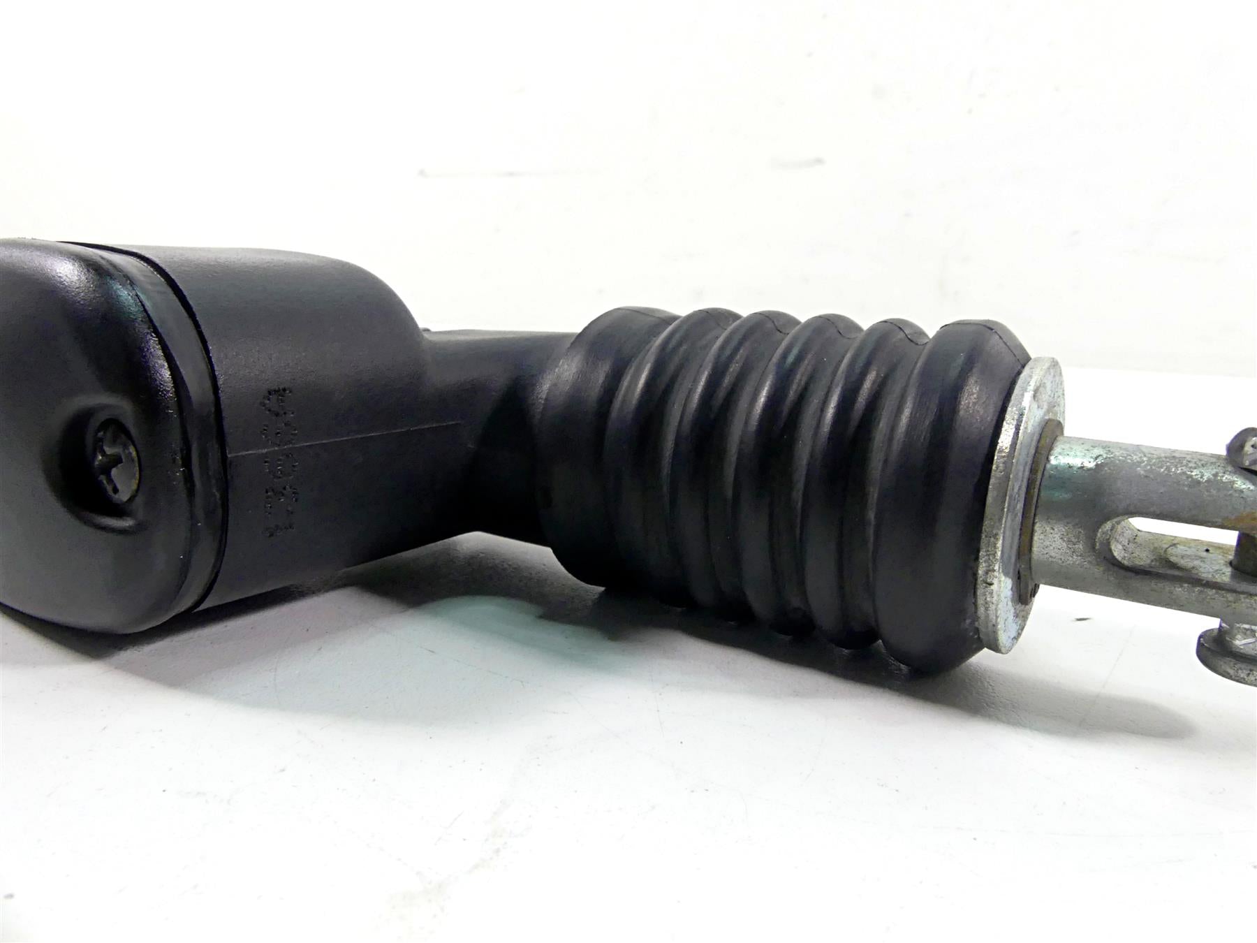 2016 Harley Softail FLS Slim Rear Brake Master Cylinder 41767-05E {{ shop.shopifyCountryName }} - Mototech271