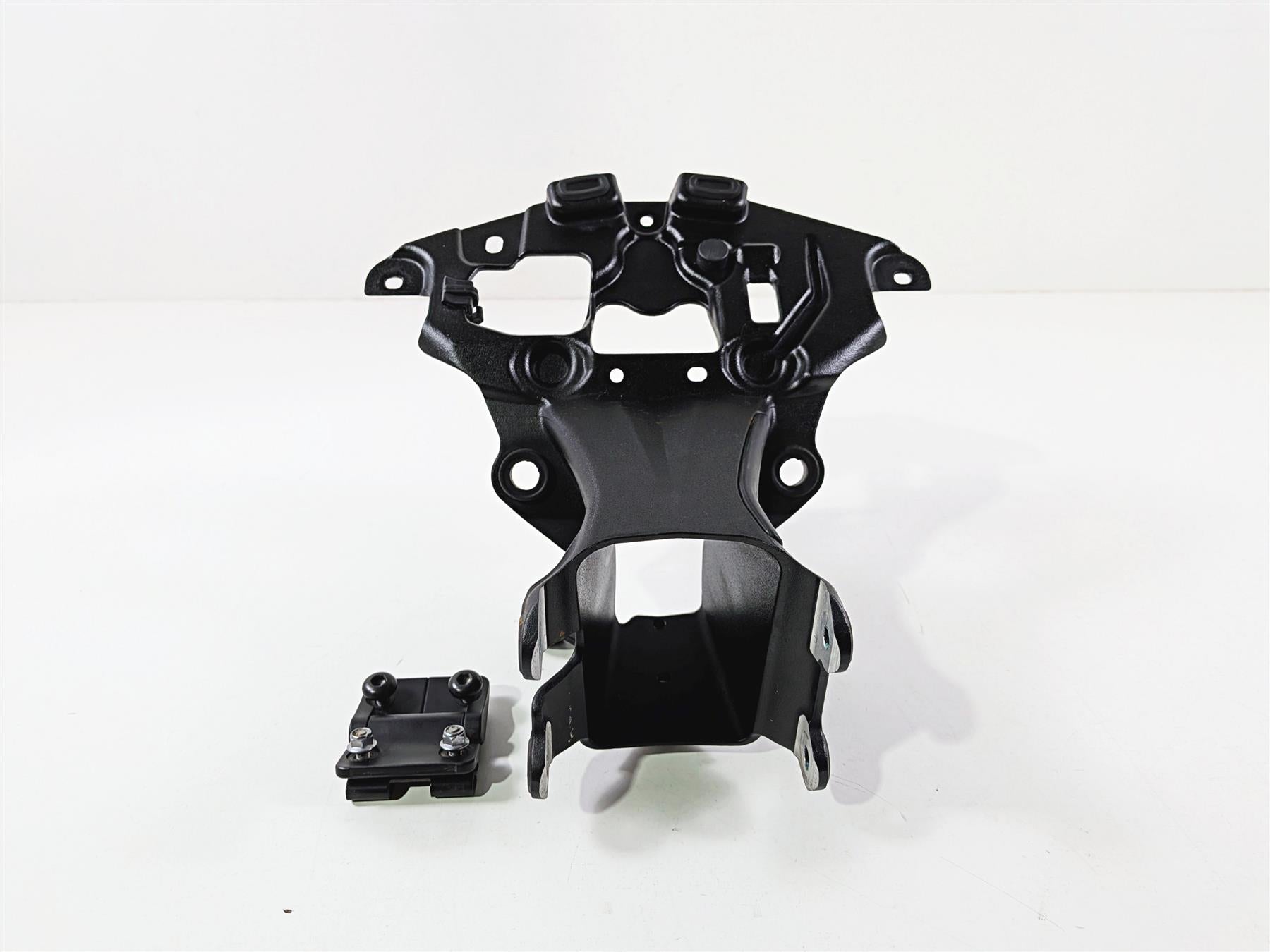 2019 Triumph Speed Triple RS 1050 Front Subframe Stay Carrier T2702886 {{ shop.shopifyCountryName }} - Mototech271