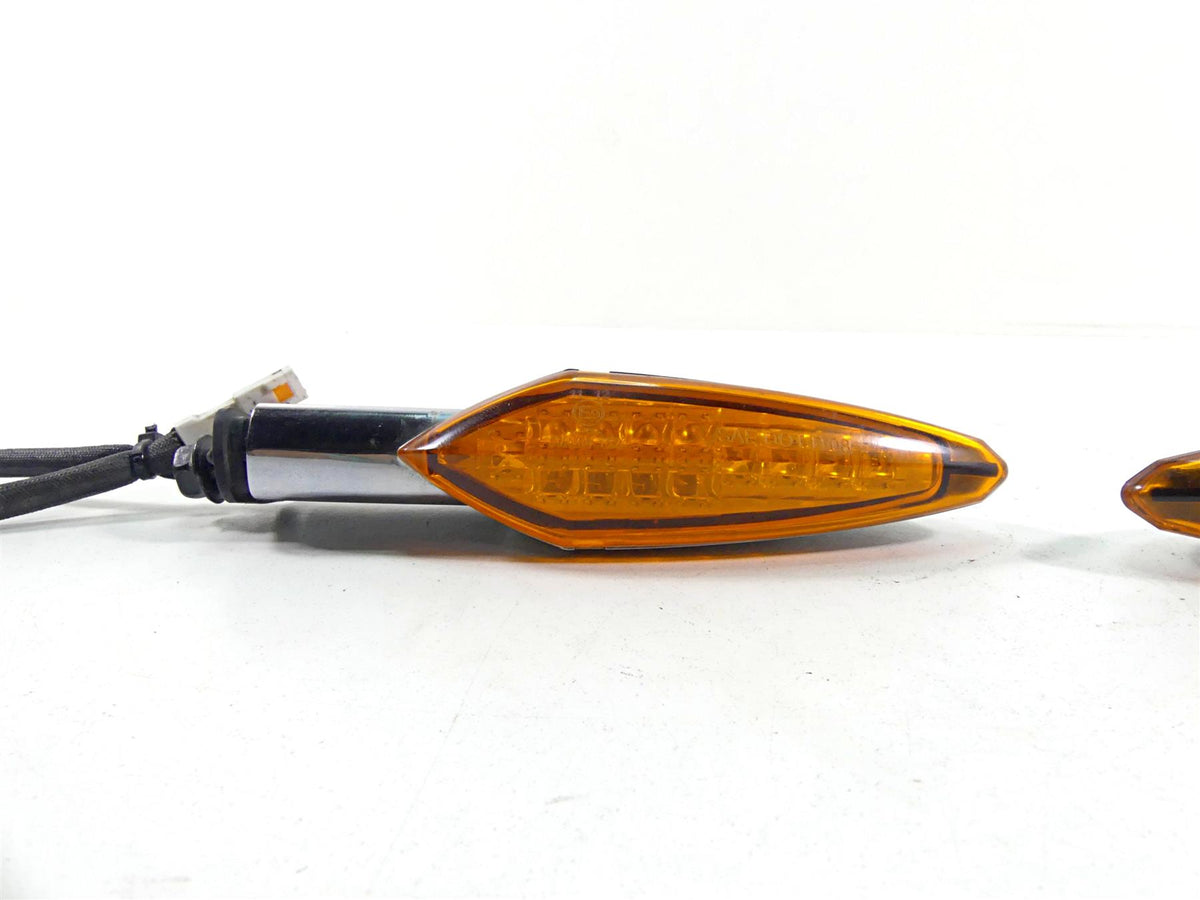 2011 Victory Cross Country Front Blinker Turn Signal Set 2411114 {{ shop.shopifyCountryName }} - Mototech271