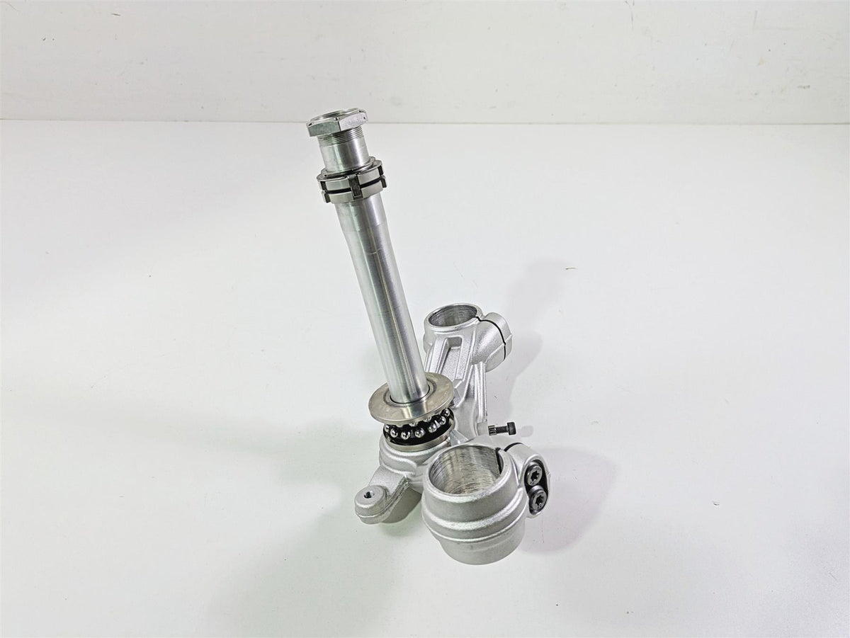2022 BMW RnineT Pure K22 Lower Triple Tree Steering Clamp 31428558481 {{ shop.shopifyCountryName }} - Mototech271