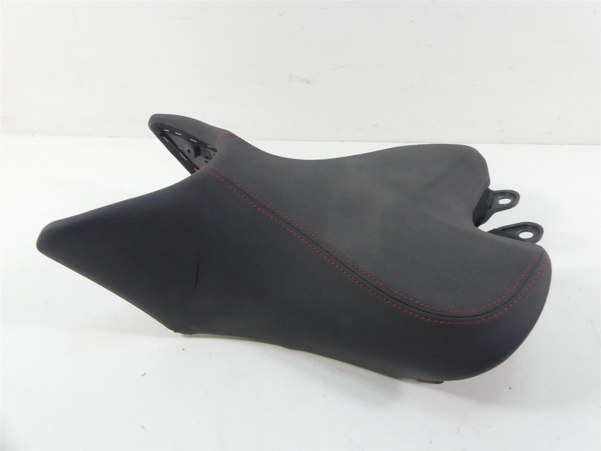 2020 Triumph Speed Triple RS 1050 Front Rider Comfort Seat Saddle -Read T2307334 {{ shop.shopifyCountryName }} - Mototech271