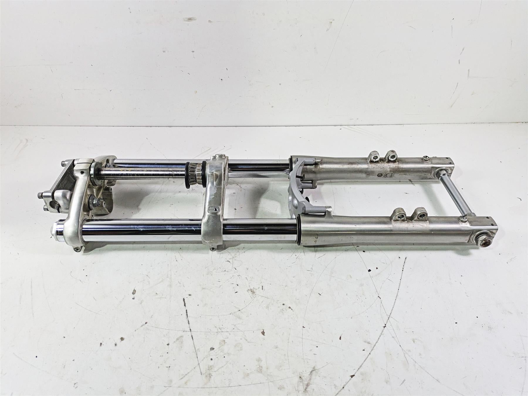 1998 Moto Guzzi California 1100 EV Front End Fork Triple Tree + Riser GU03490200 {{ shop.shopifyCountryName }} - Mototech271