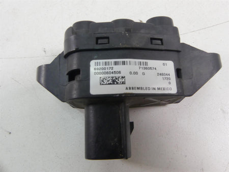 2017 Harley Touring FLHTKL Electra Glide Auxiliary Fog Light Switch 69200172 {{ shop.shopifyCountryName }} - Mototech271
