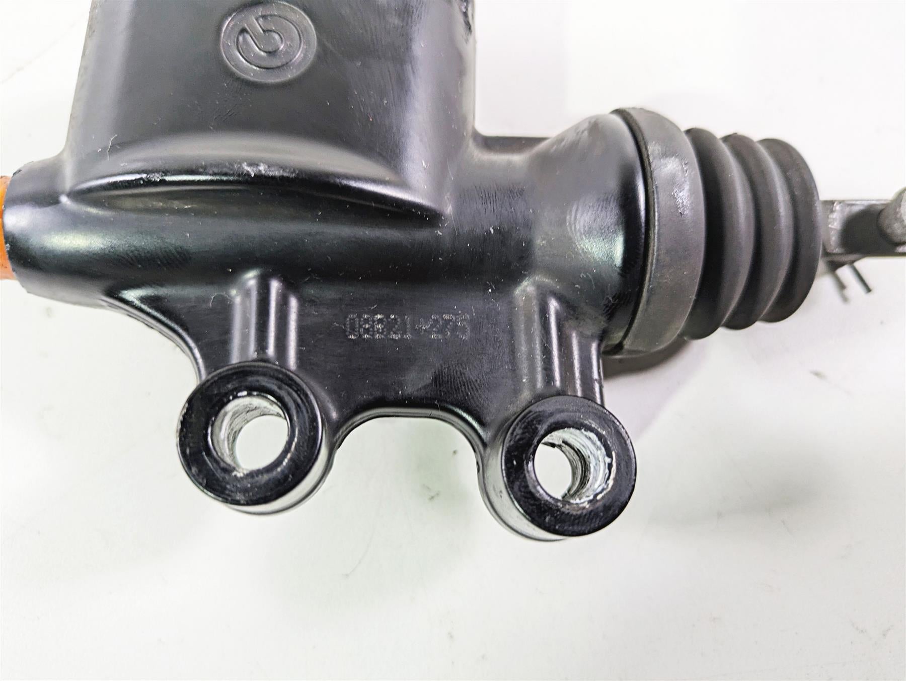 2008 Harley Touring FLHTP Electra Glide Rear Brake Master Cylinder 41700028A {{ shop.shopifyCountryName }} - Mototech271
