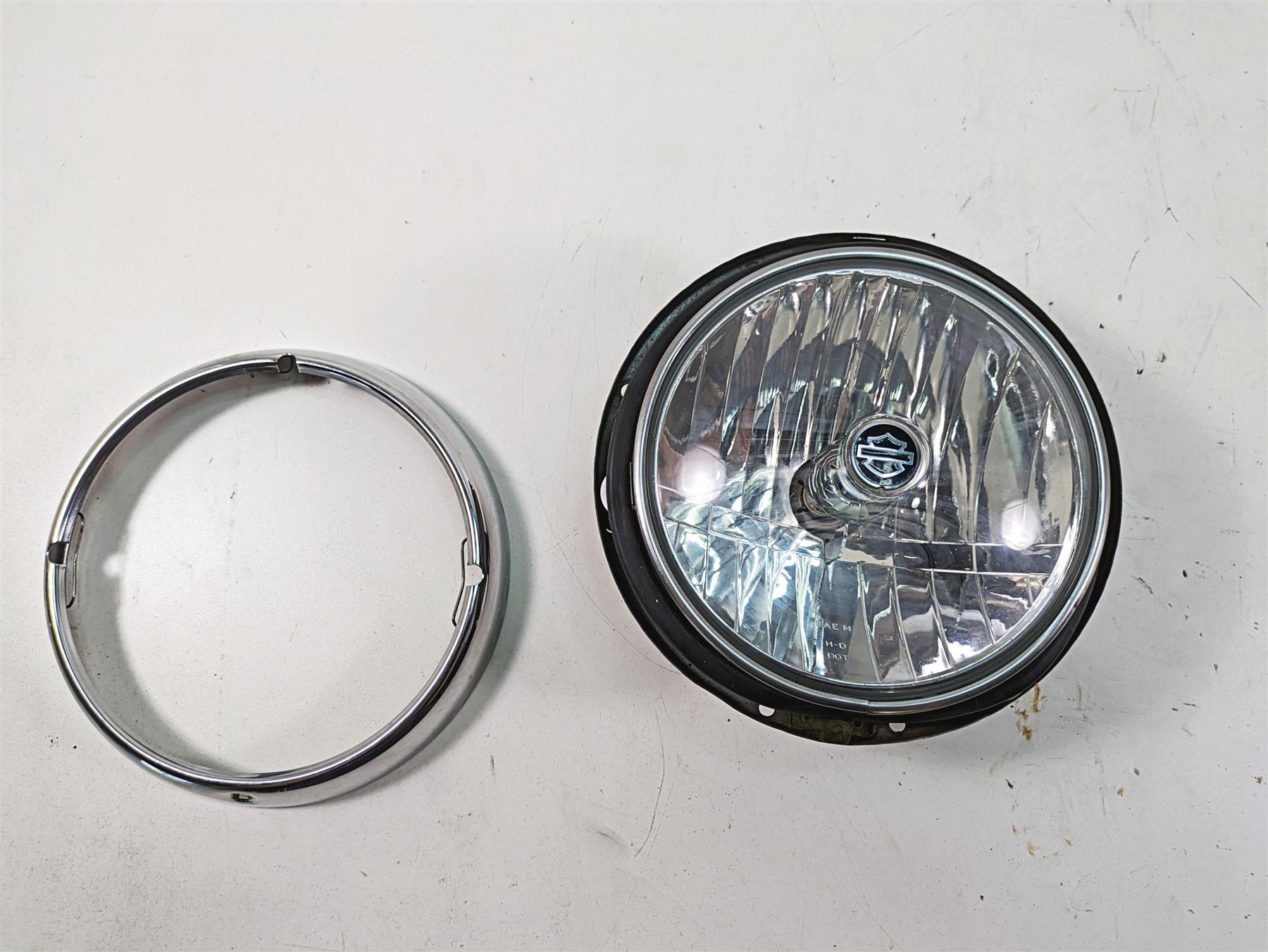 2005 Harley Touring FLHTCUI Electra Glide Headlight Head Lamp - Read 68342-05A {{ shop.shopifyCountryName }} - Mototech271